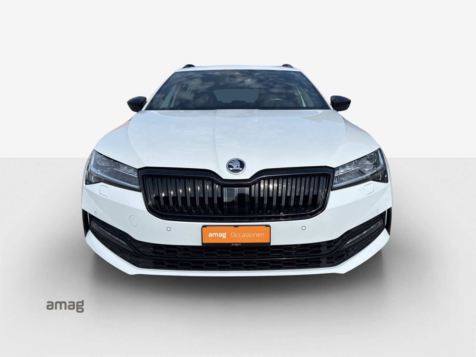 SKODA Superb Combi 2.0 TSI SportLine 4x4 DSG-image-6