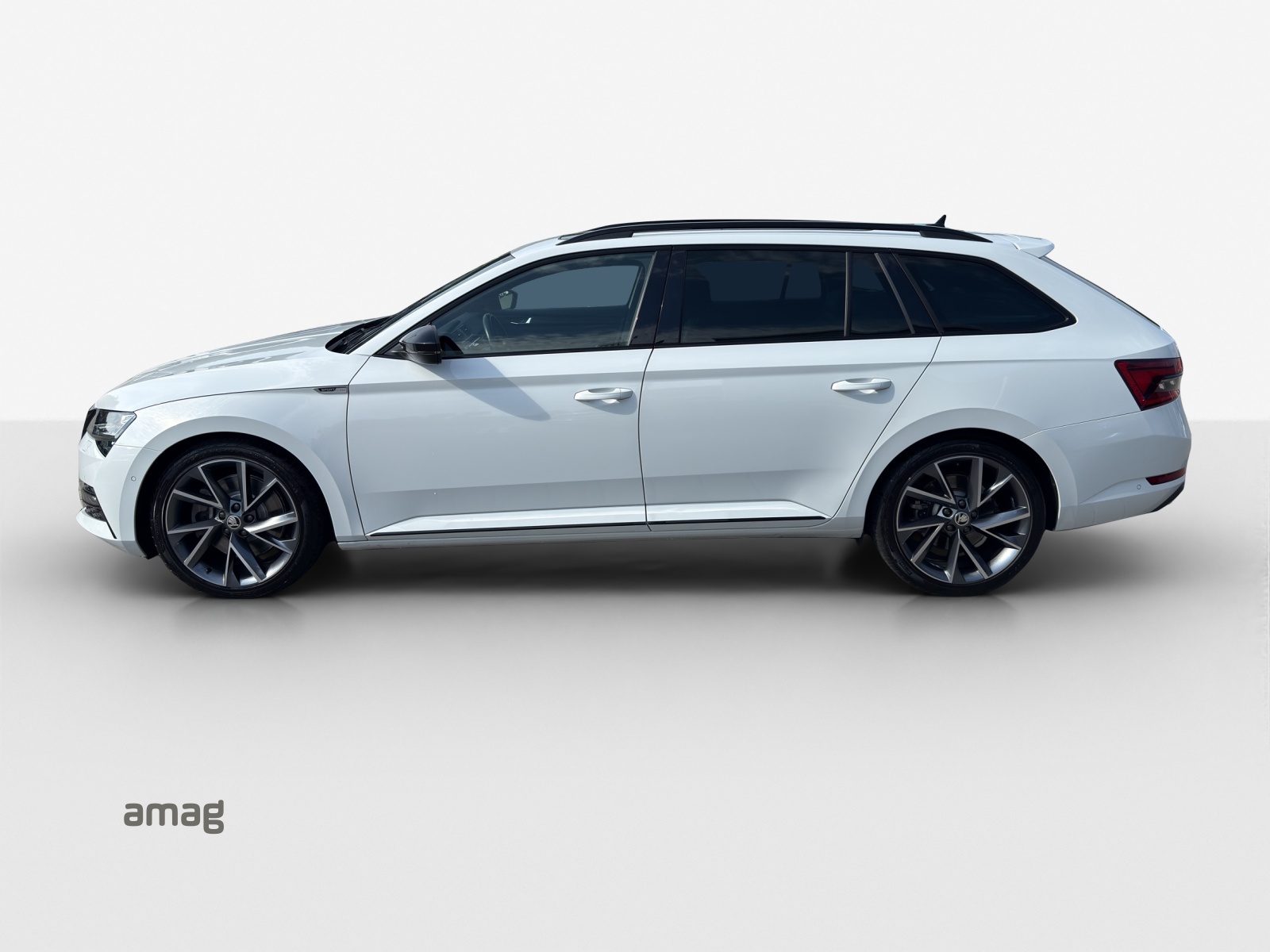 SKODA Superb Combi 2.0 TSI SportLine 4x4 DSG-showroom-element-1