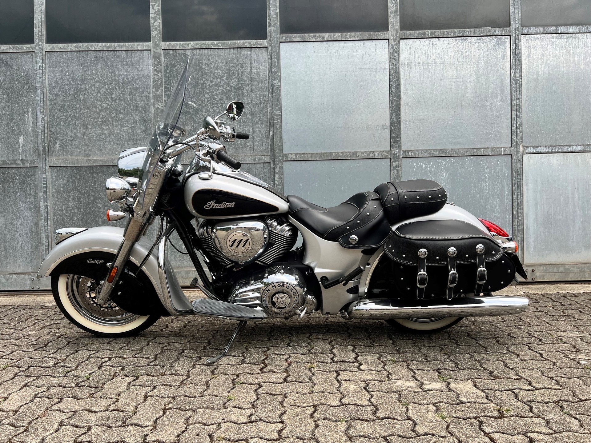 INDIAN Chief Vintage-image-1