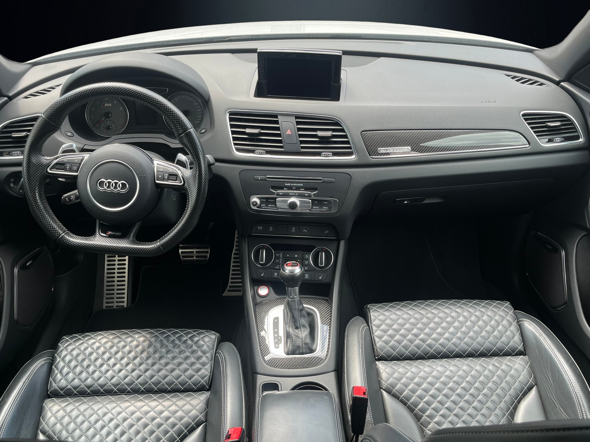 AUDI RS Q3 2.5 TFSI performance quattro S-tronic-image-6
