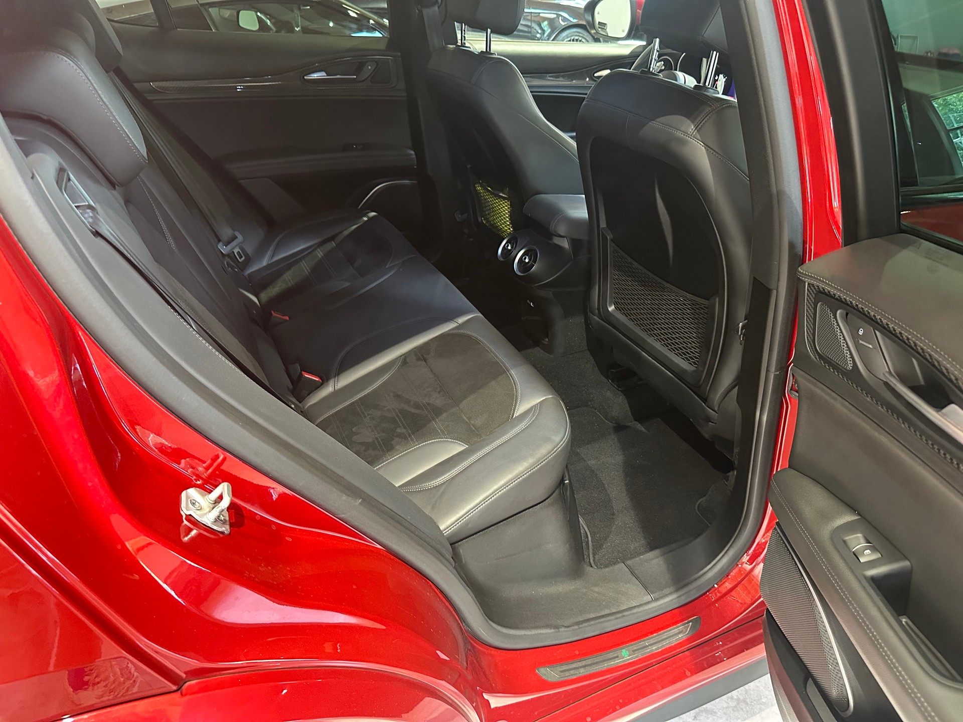 ALFA ROMEO Stelvio 2.9 V6 Quadrifoglio Q4 Automatic/1. Jahr Garantie/8 x 20 Zoll Alu uvm.-image-22