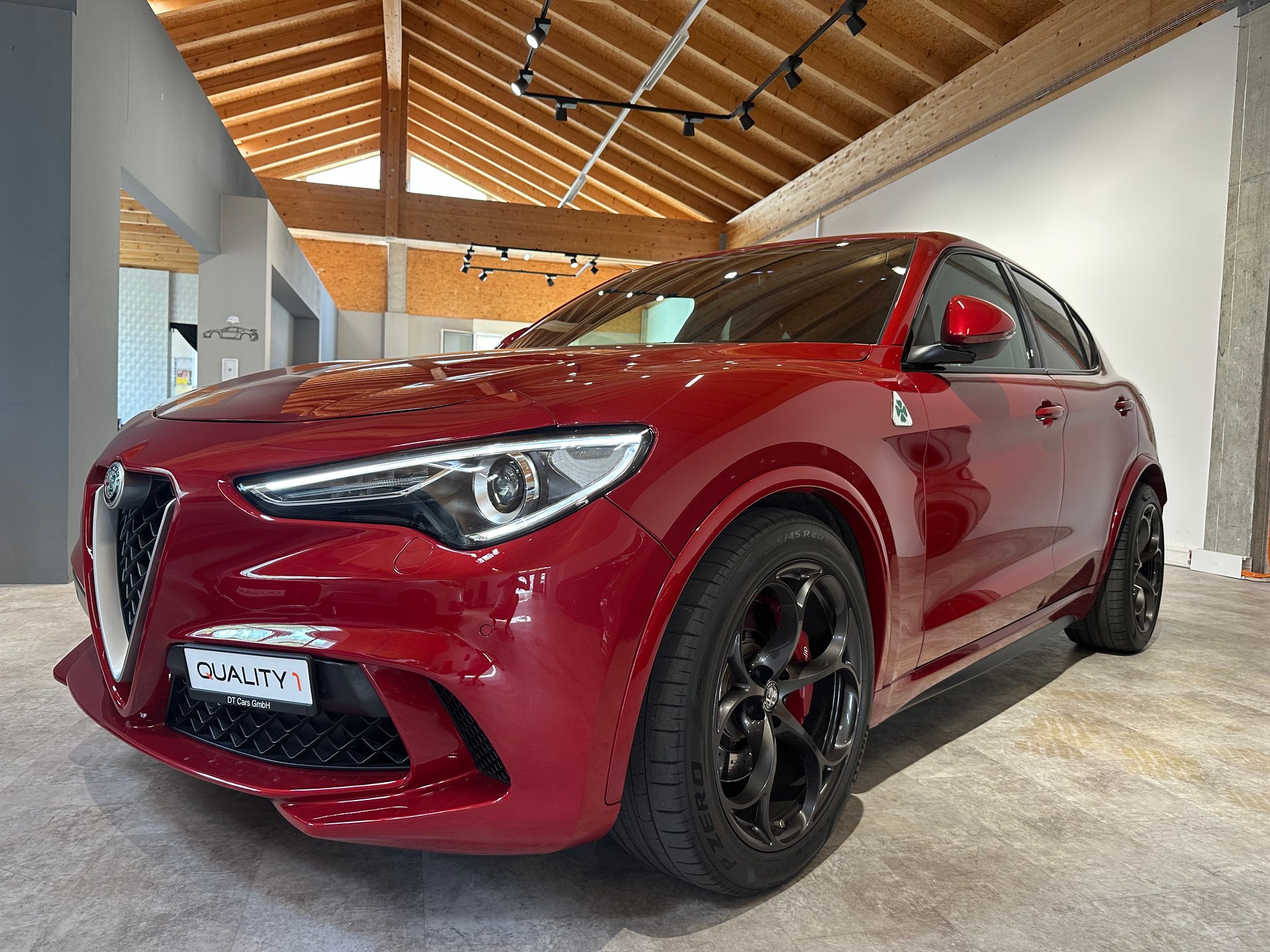ALFA ROMEO Stelvio 2.9 V6 Quadrifoglio Q4 Automatic/1. Jahr Garantie/8 x 20 Zoll Alu uvm.-showroom-element-1