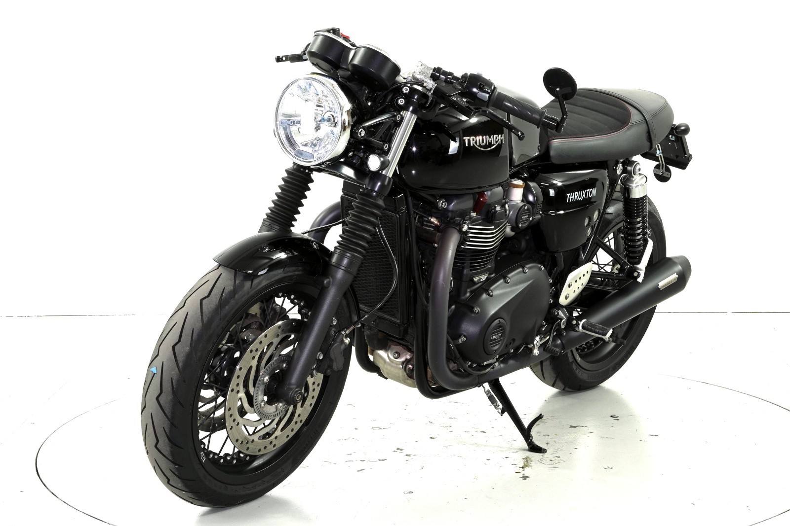 TRIUMPH Thruxton 1200 R ABS-image-2