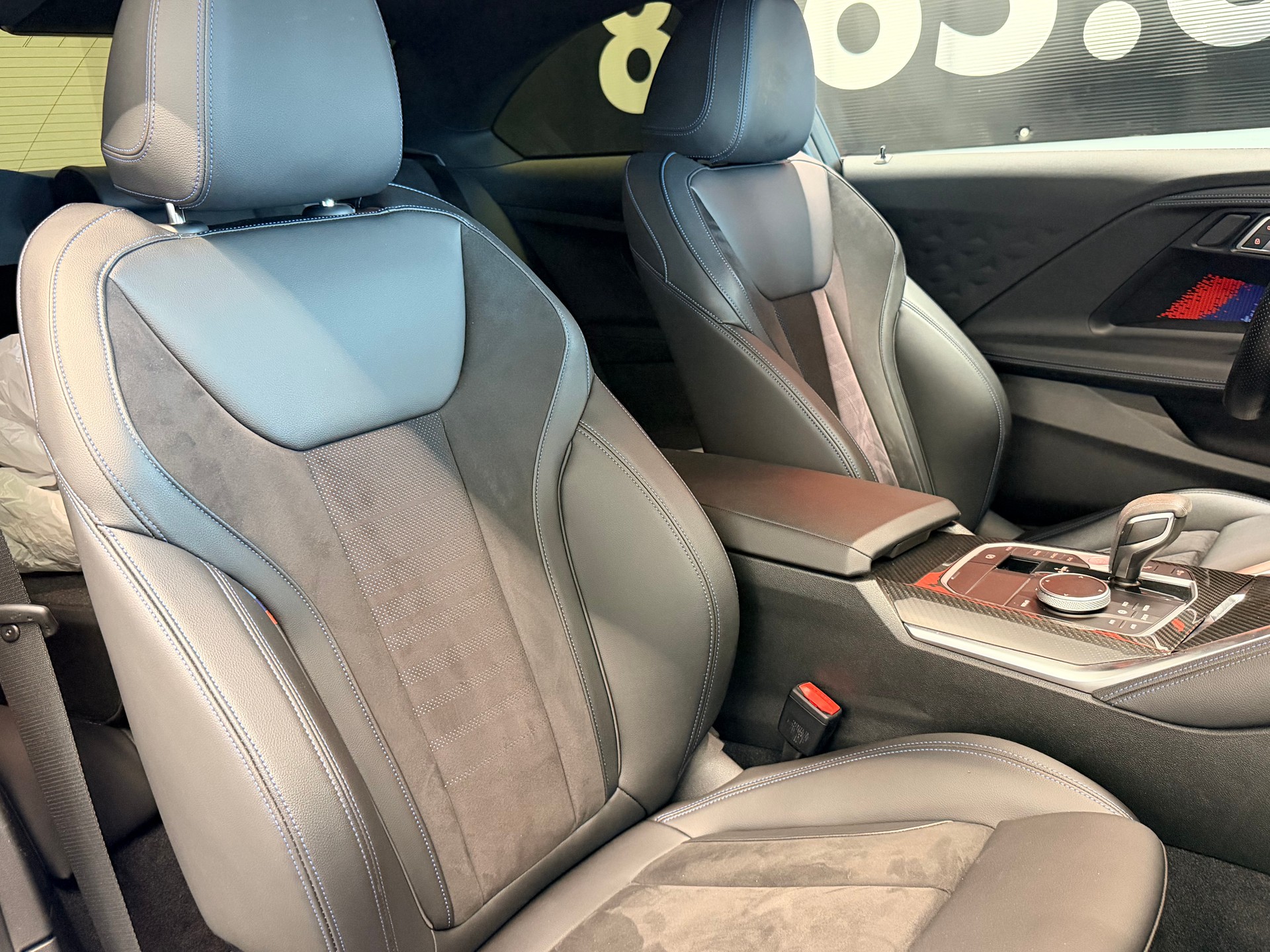 BMW M240i xDrive Steptronic-image-22