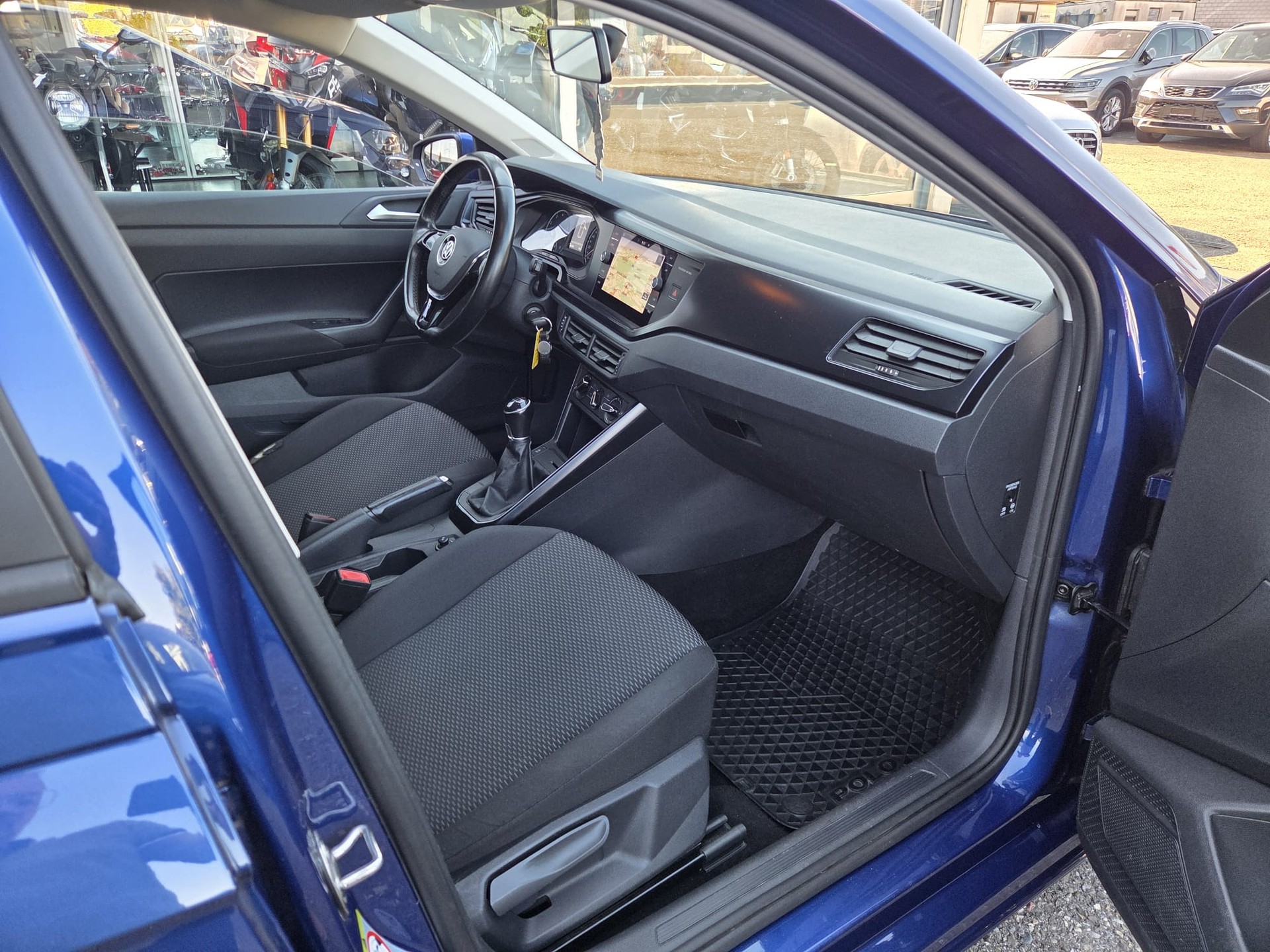VW Polo 1.0 BMT Trendline-image-13
