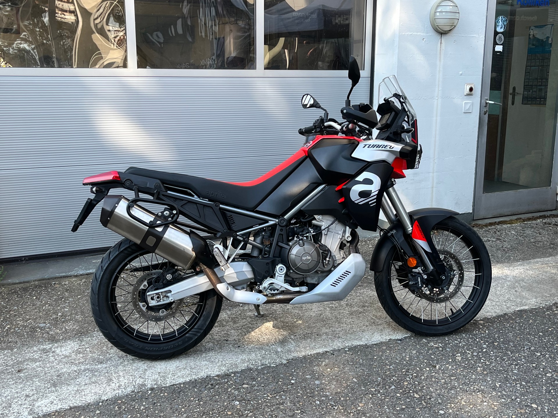 APRILIA Tuareg 660-showroom-element-1