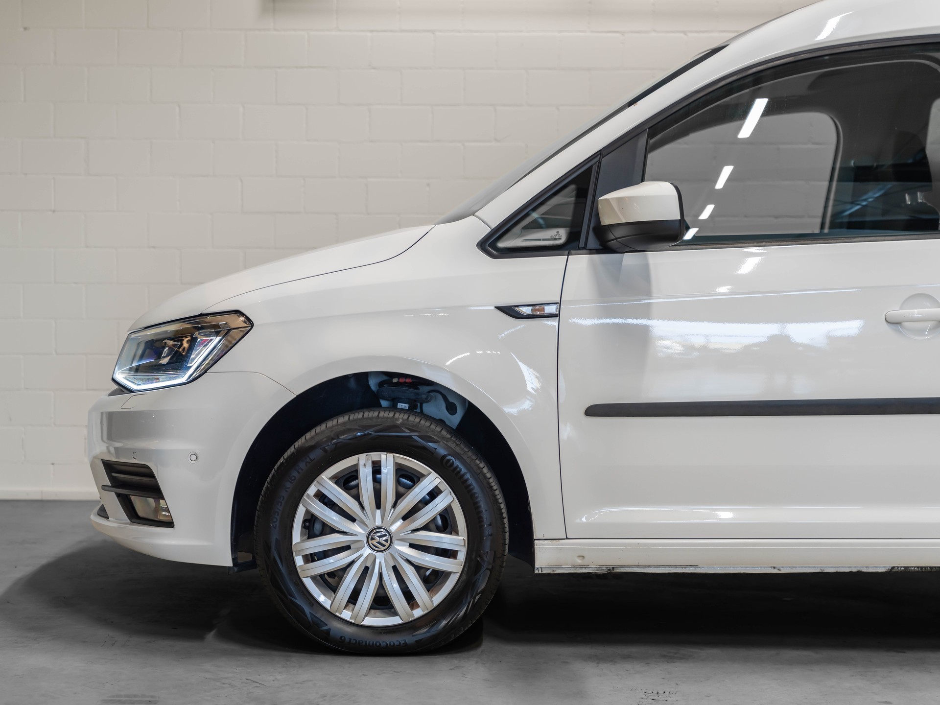 VW Caddy 1.4 TSI Trendline DSG-image-16