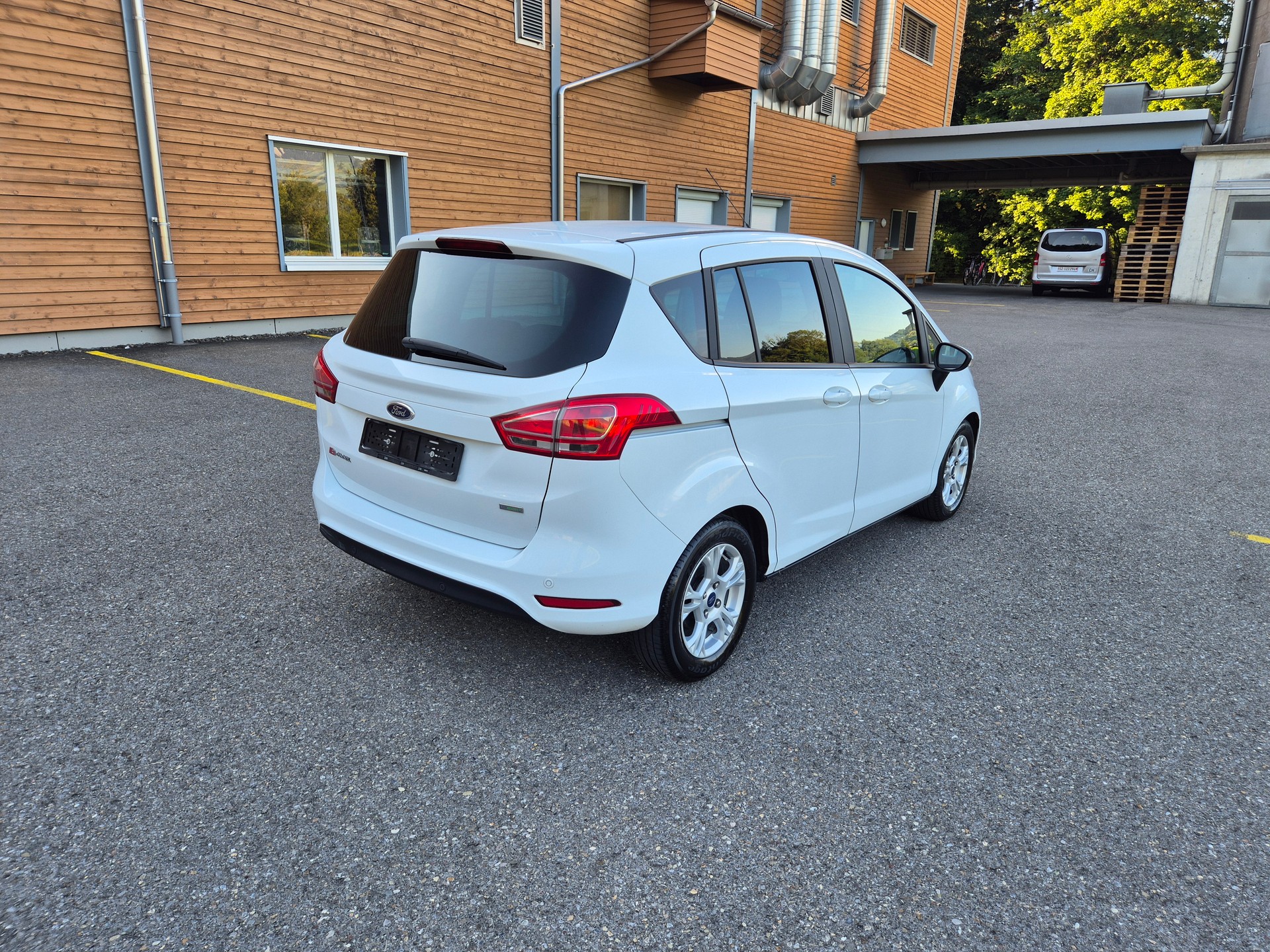 FORD B-Max 1.0 SCTi Trend-image-3
