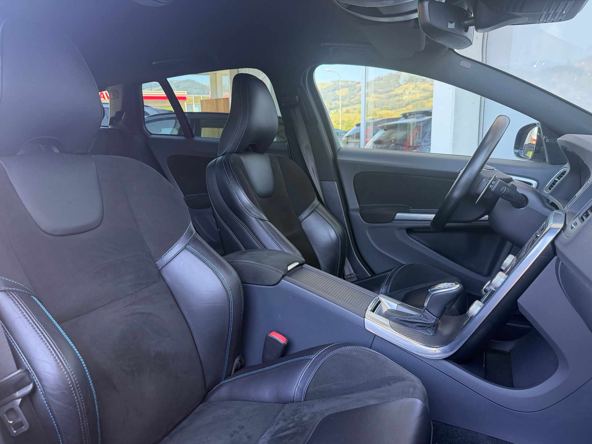 VOLVO V60 T6 AWD Polestar Geartronic-showroom-element-3