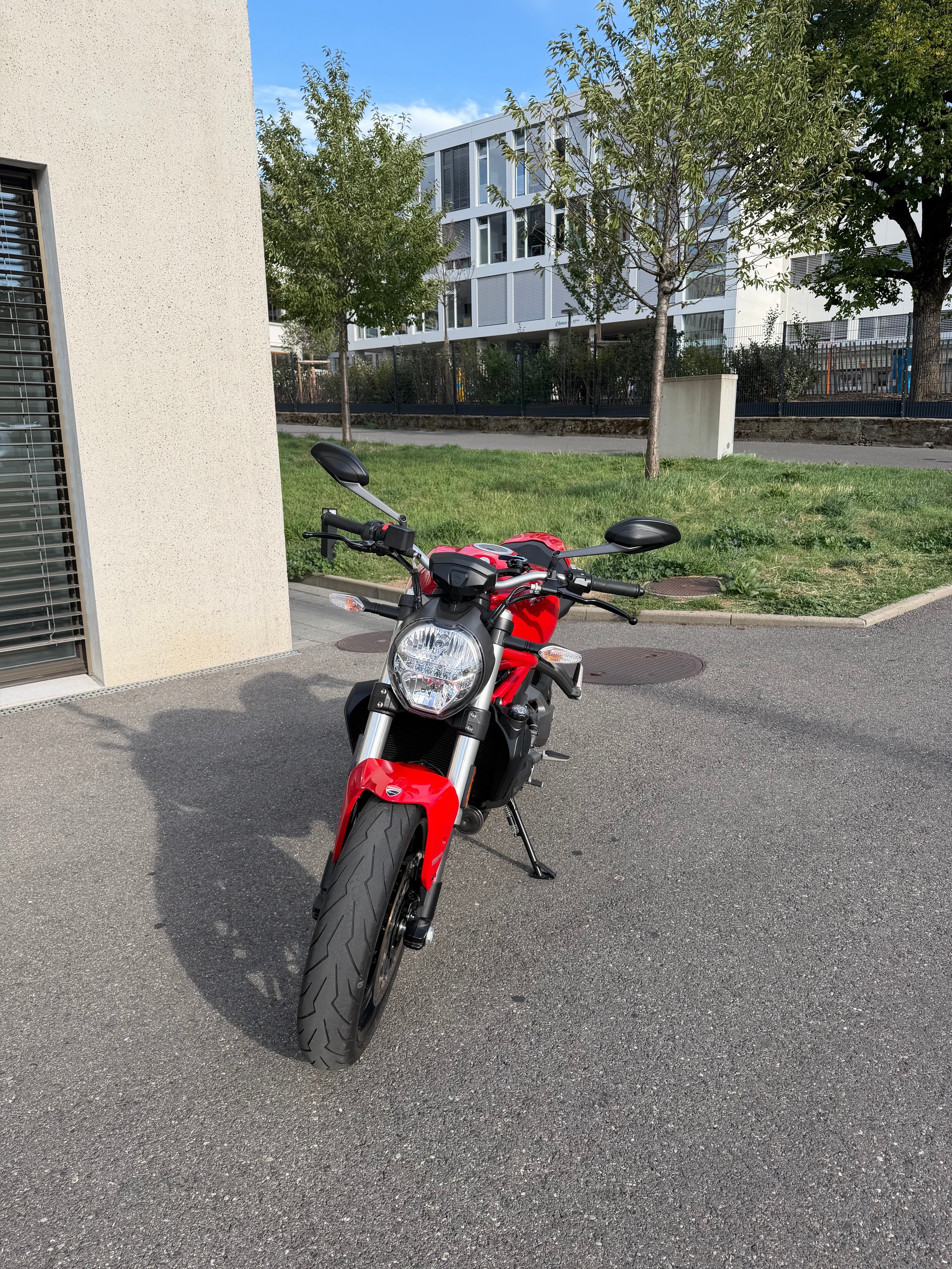 DUCATI Monster 821-image-4