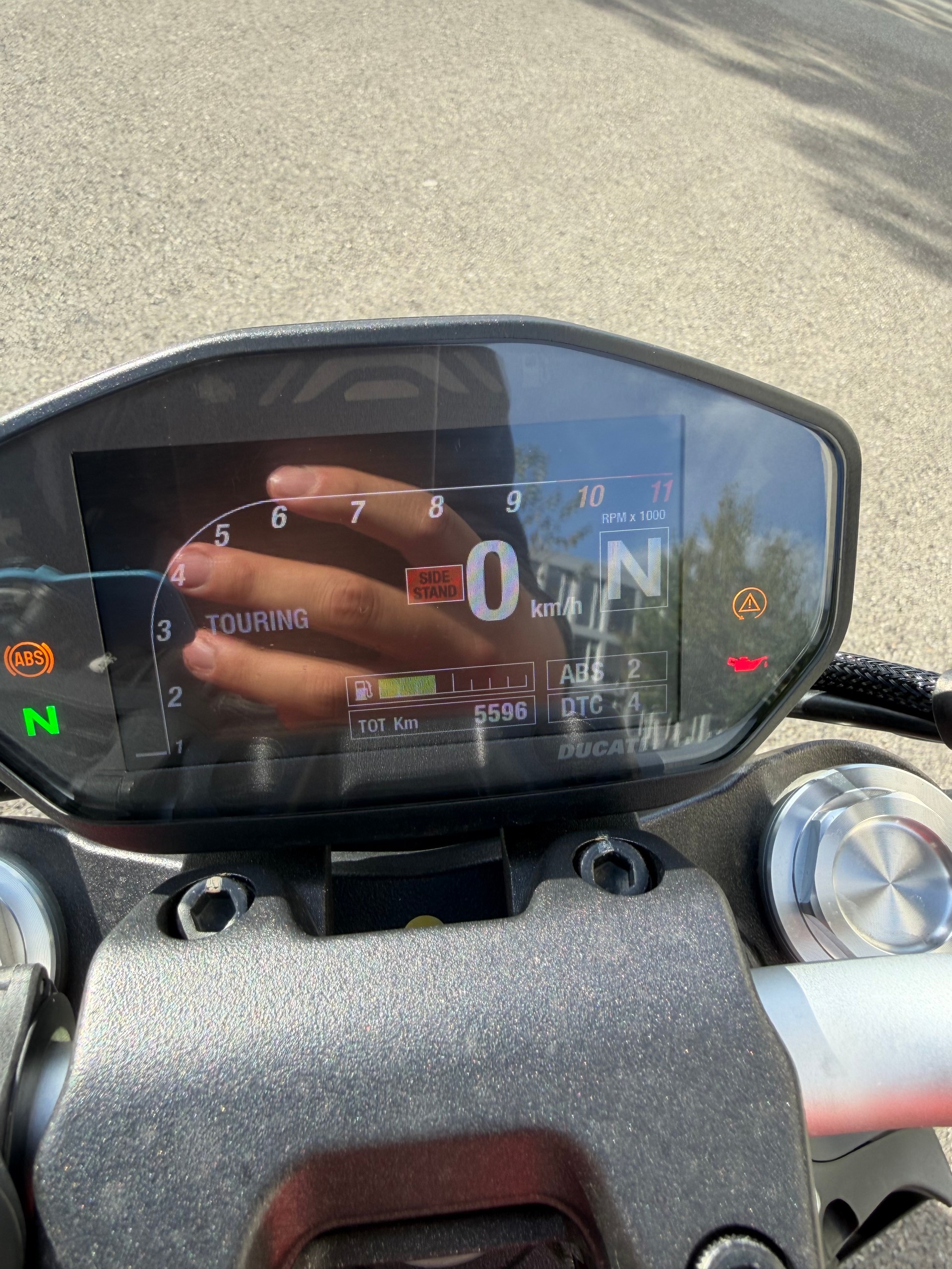 DUCATI Monster 821-image-5