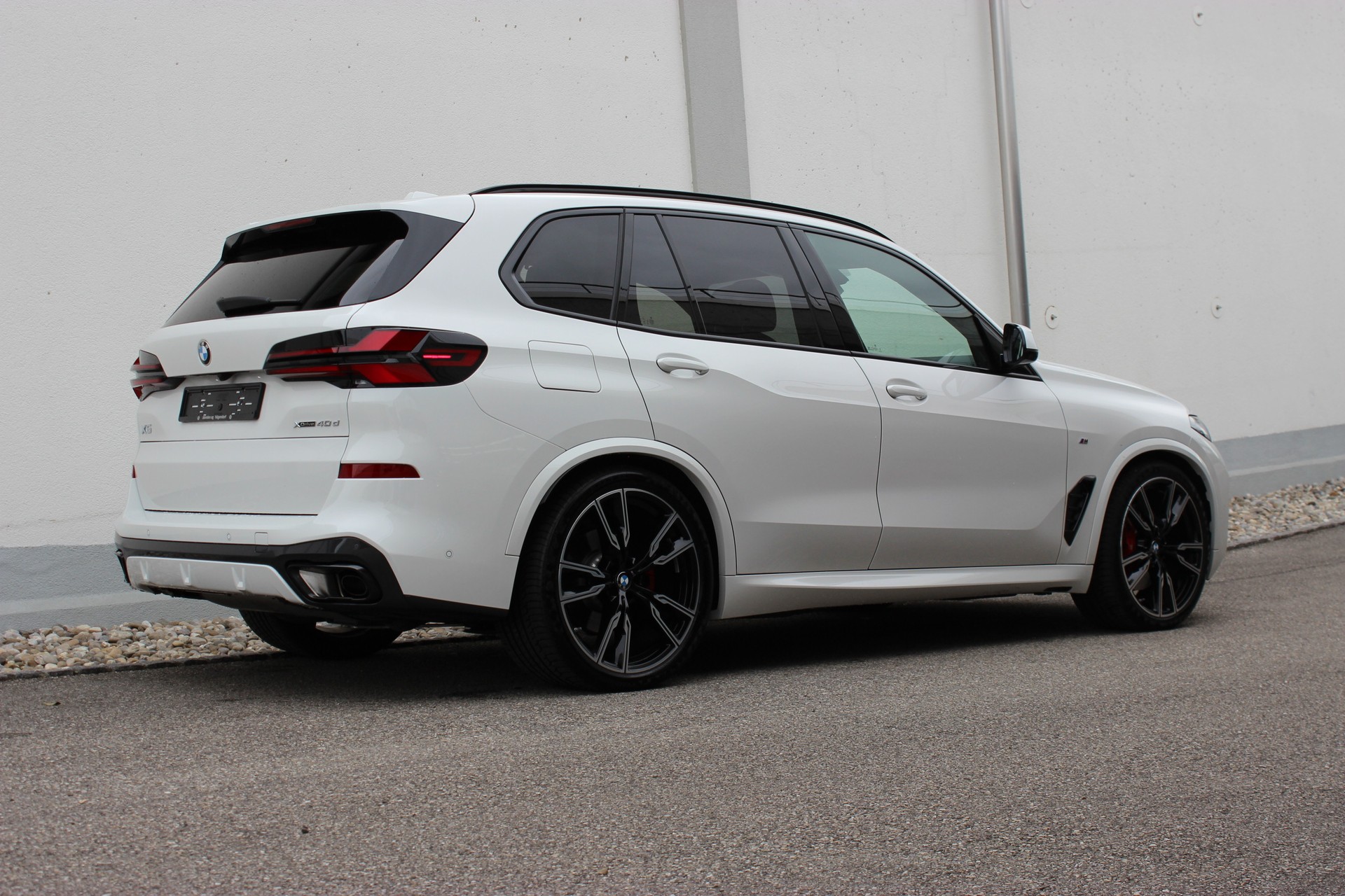 BMW X5 xDrive 48V 40d M Sport Pro *0.9%-LEASINGAKTION*-showroom-element-2