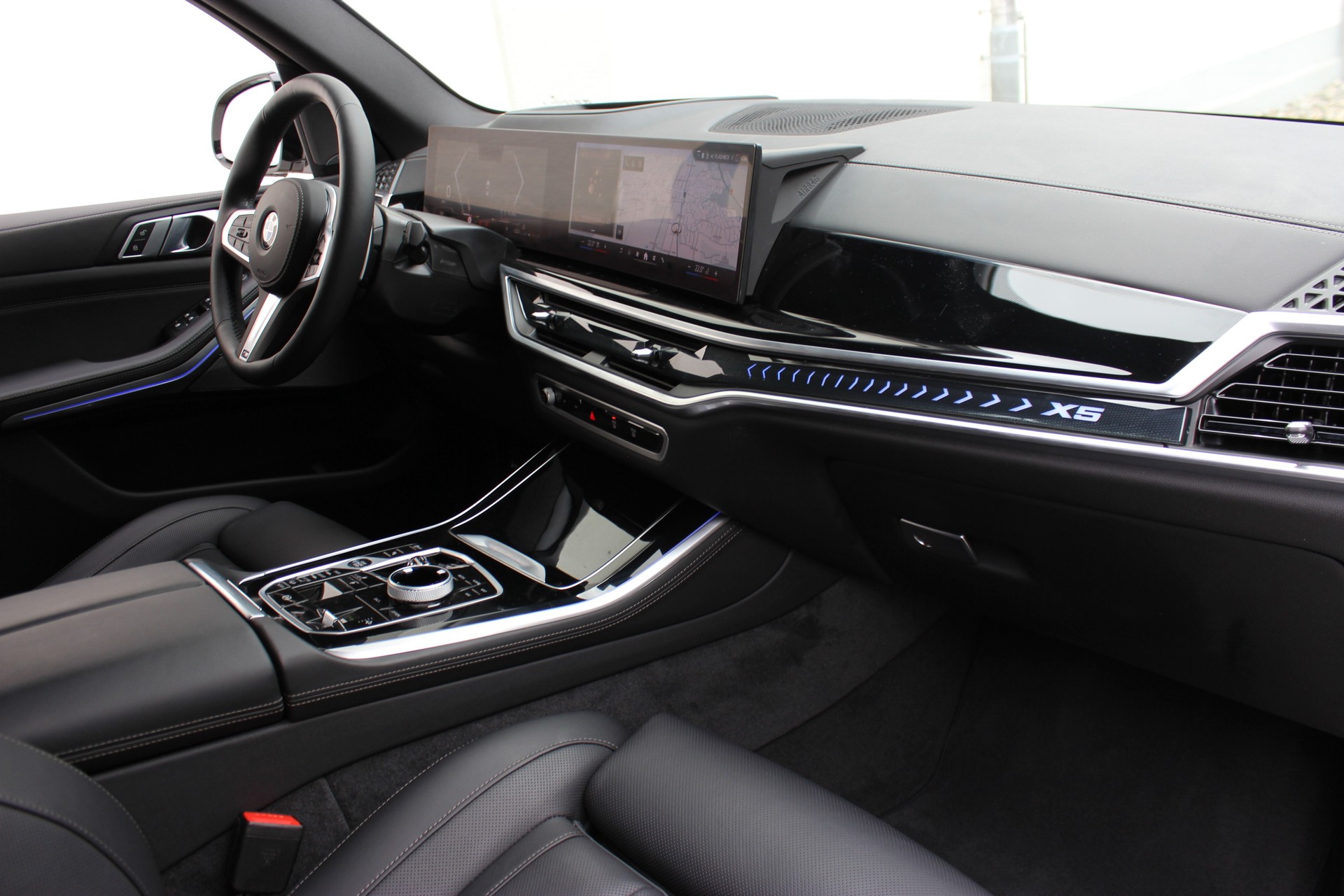 BMW X5 xDrive 48V 40d M Sport Pro *0.9%-LEASINGAKTION*-showroom-element-1