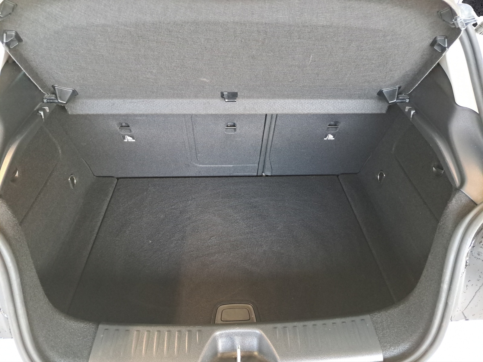 MERCEDES-BENZ A-CLASS W176 A 200 Style-image-16