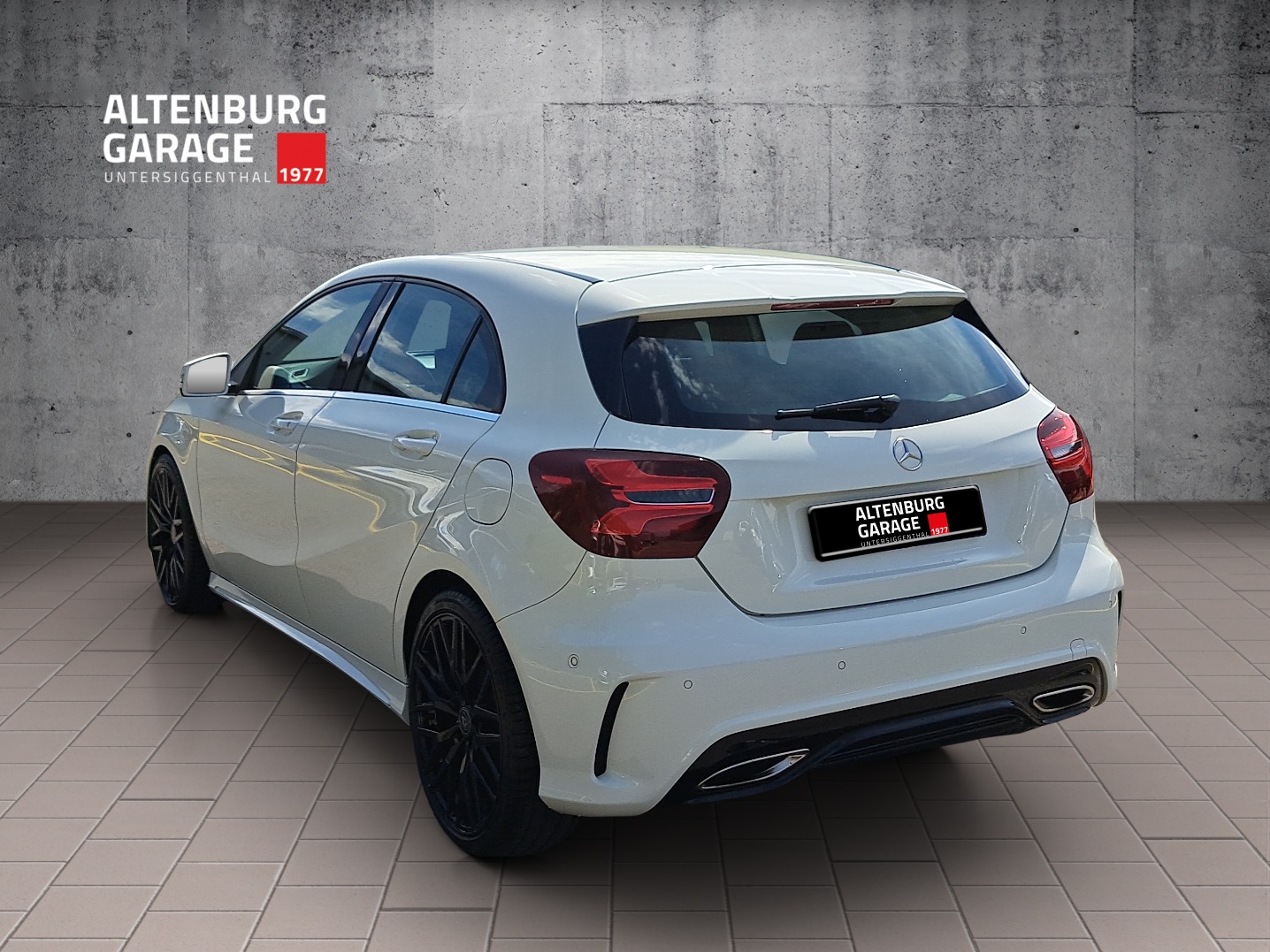 MERCEDES-BENZ A-CLASS W176 A 200 Style-showroom-element-2