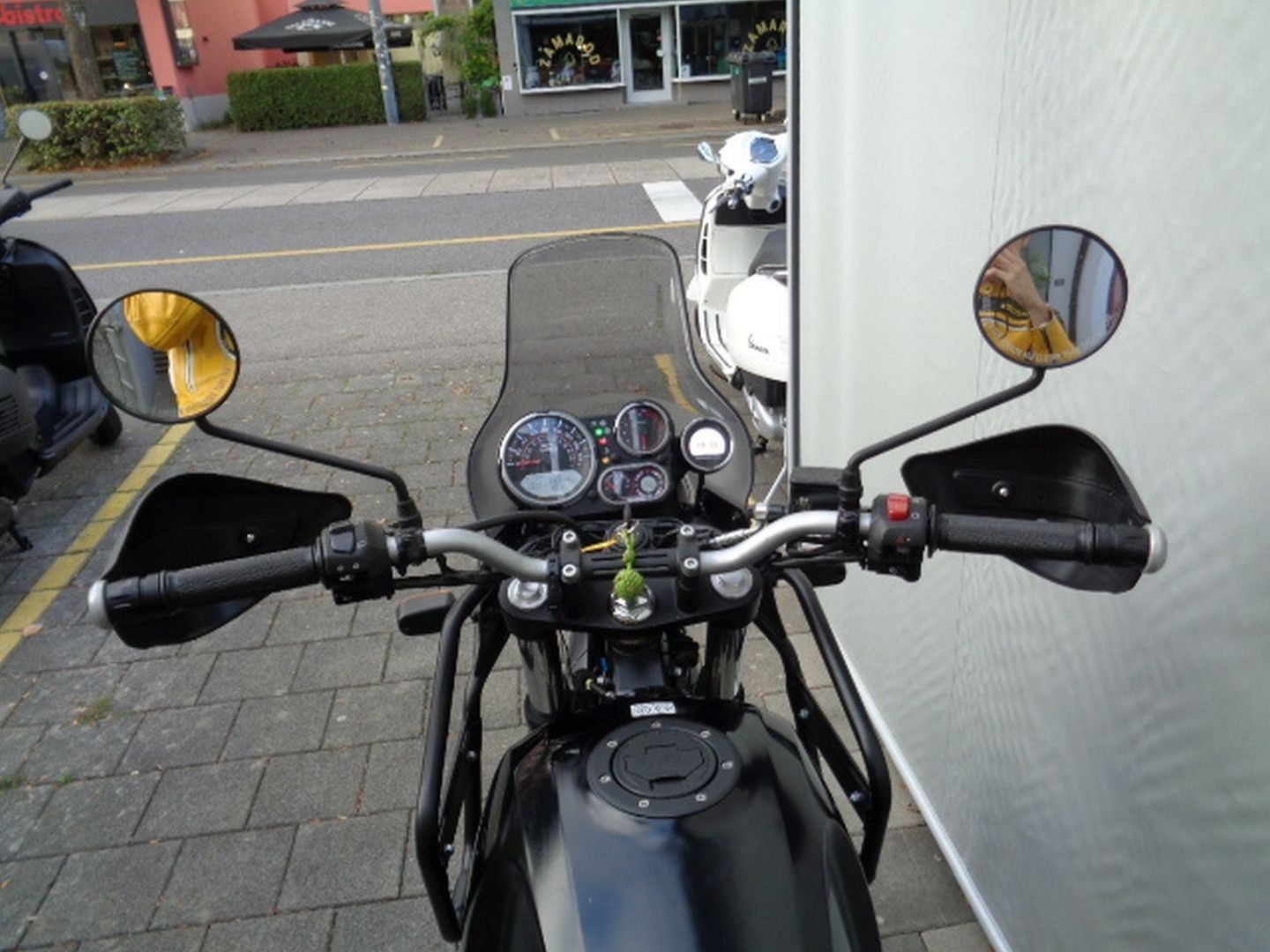 ROYAL ENFIELD HIMALAYAN 400 E5-image-6