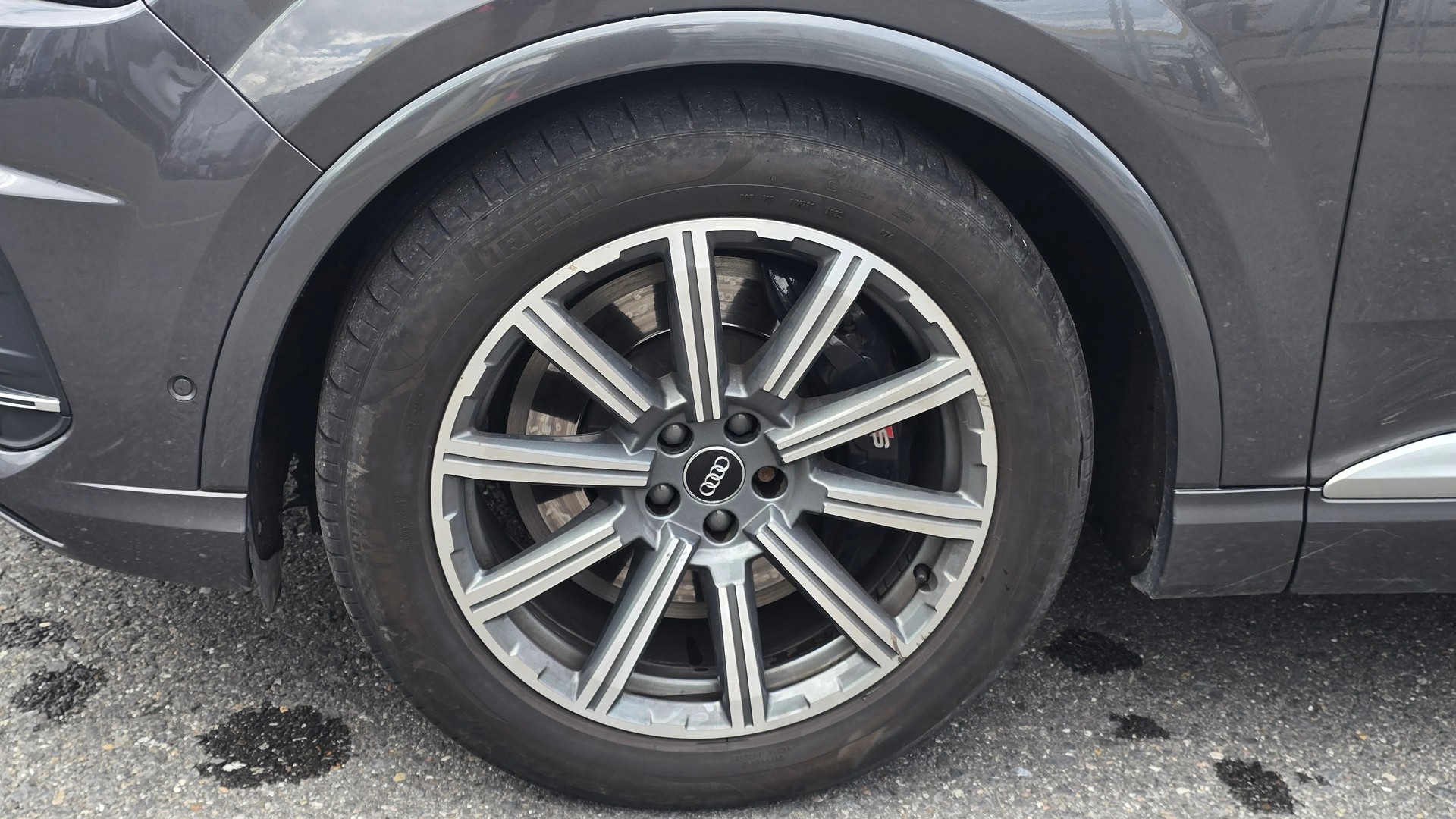 AUDI SQ7 4.0 TDI quattro tiptronic-image-7