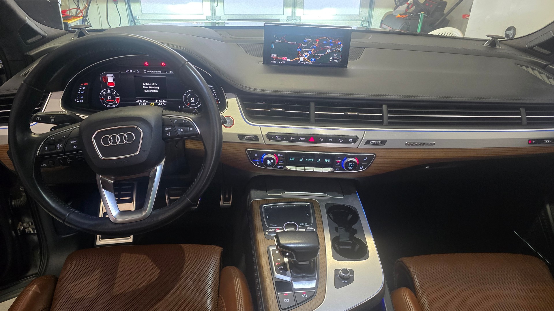 AUDI SQ7 4.0 TDI quattro tiptronic-image-14