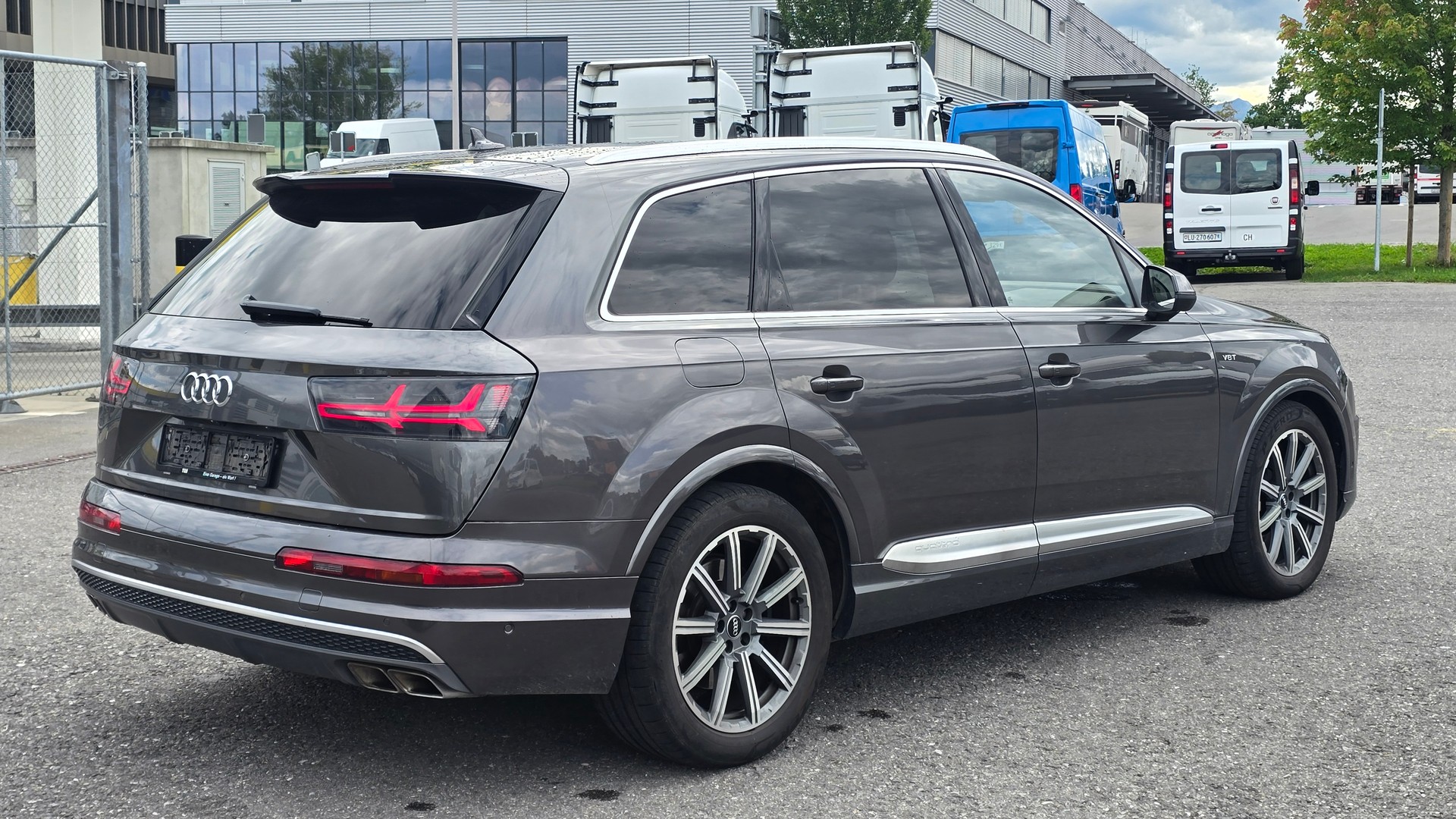 AUDI SQ7 4.0 TDI quattro tiptronic-showroom-element-3