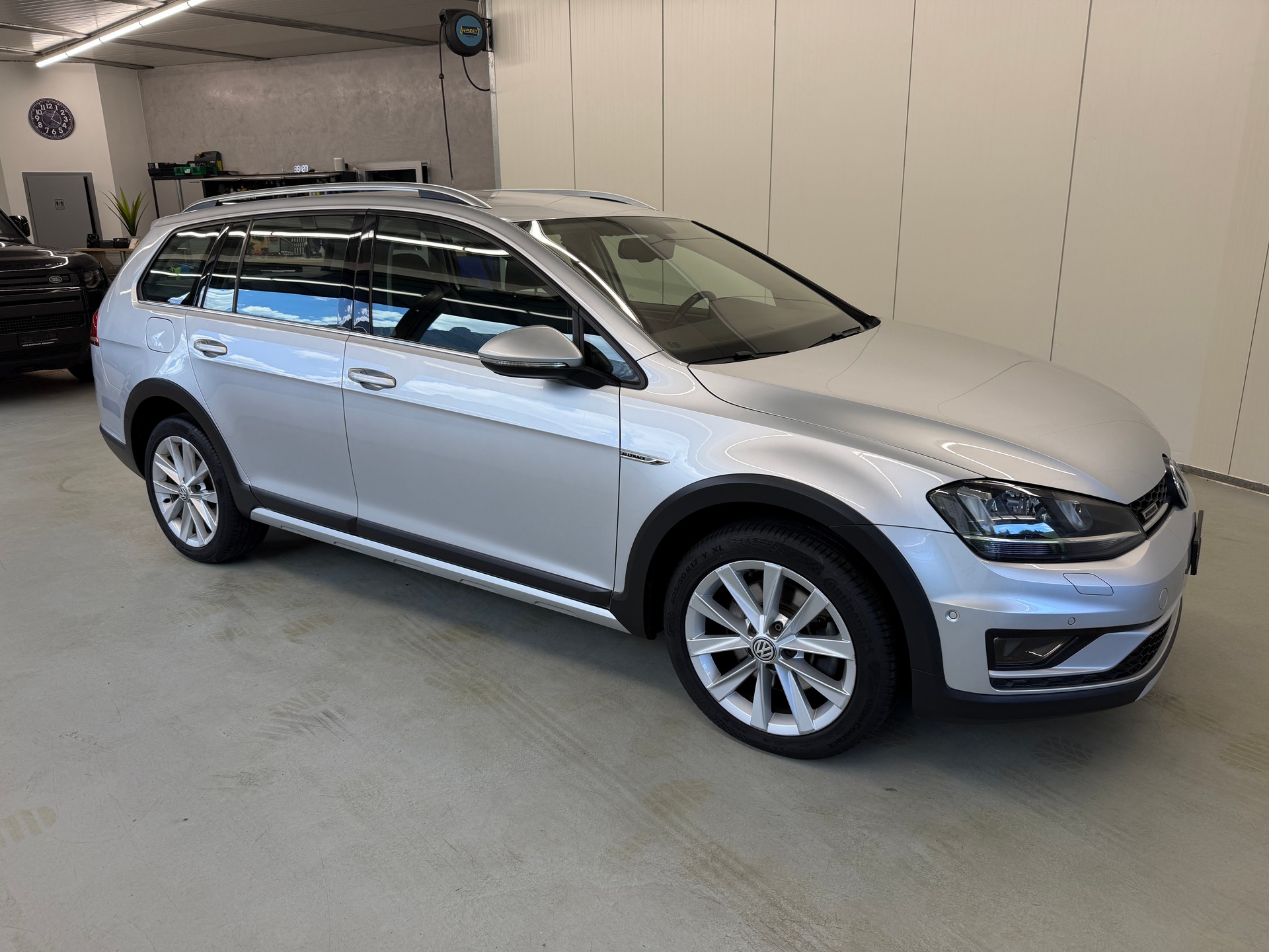 VW Golf 2.0 TDI Alltrack 4Motion-showroom-element-2