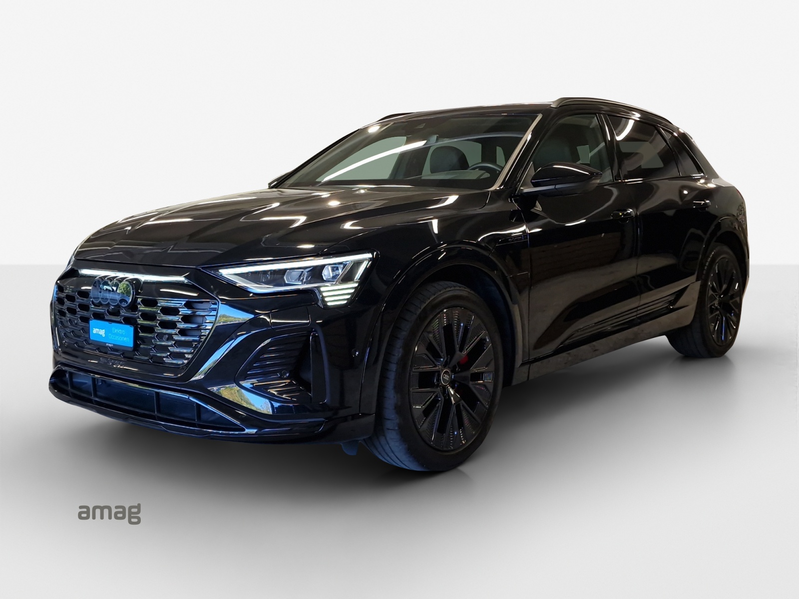 AUDI Q8 55 e-tron Black Edition quattro
