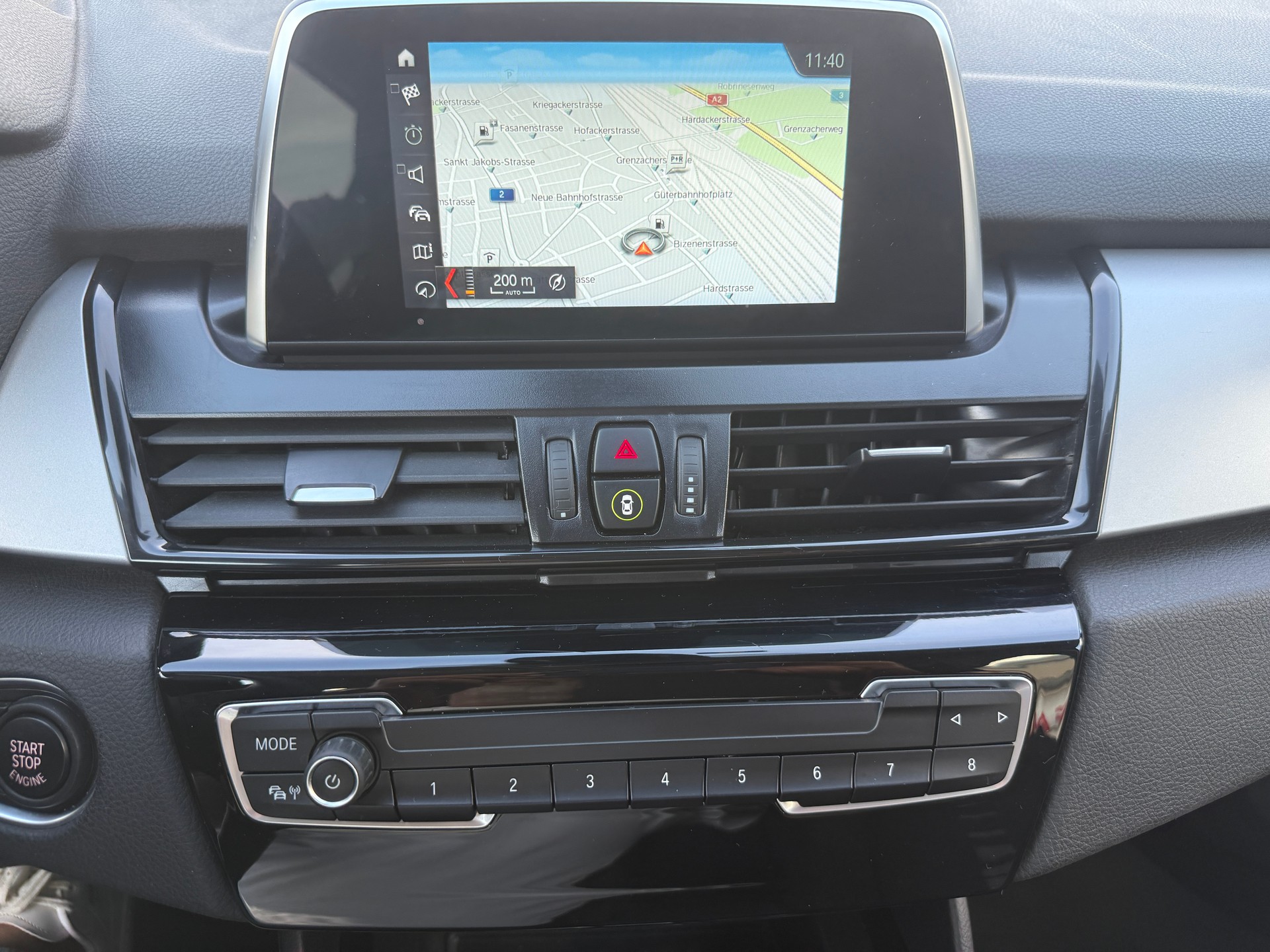 BMW 218d Gran Tourer Steptronic-image-11