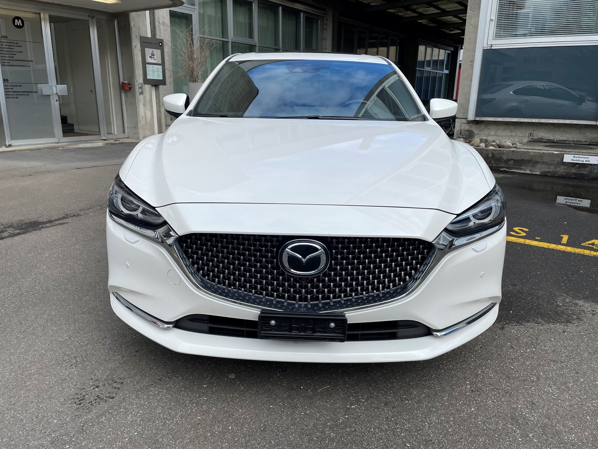 MAZDA 6 SKYACTIV-G 194 100TH Anniversary Automat-showroom-element-2