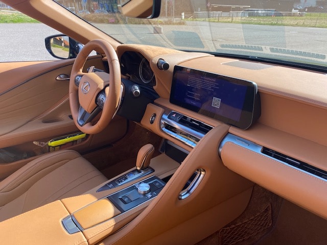 LEXUS LC 500 Cabriolet V8 excellence Automatic-image-2