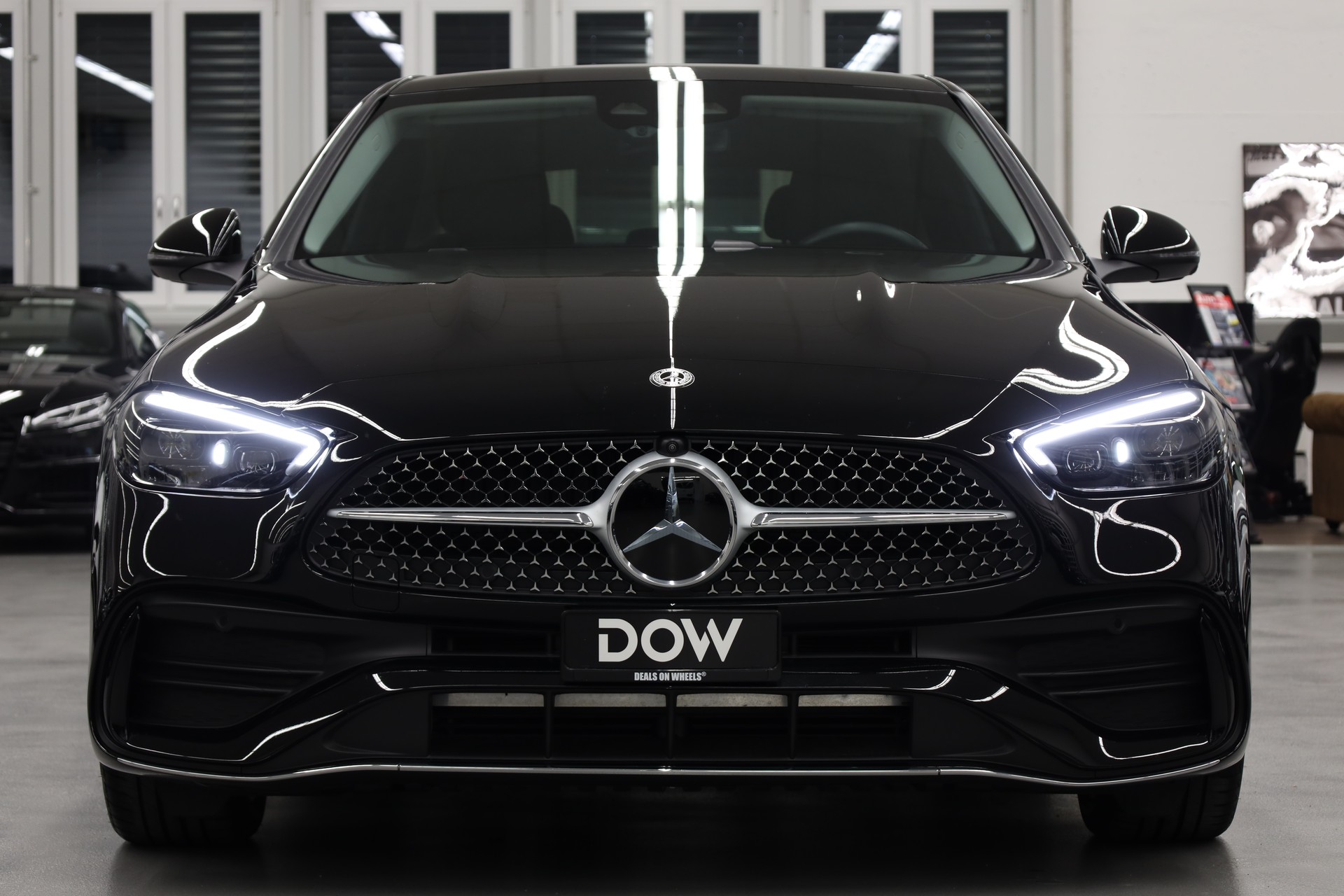 MERCEDES-BENZ C 200 AMG Line 4matic-image-5