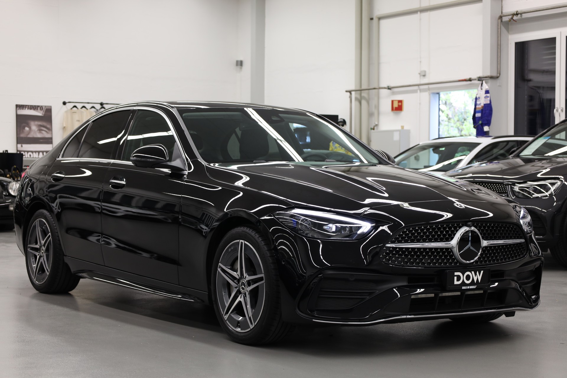 MERCEDES-BENZ C 200 AMG Line 4matic-showroom-element-2