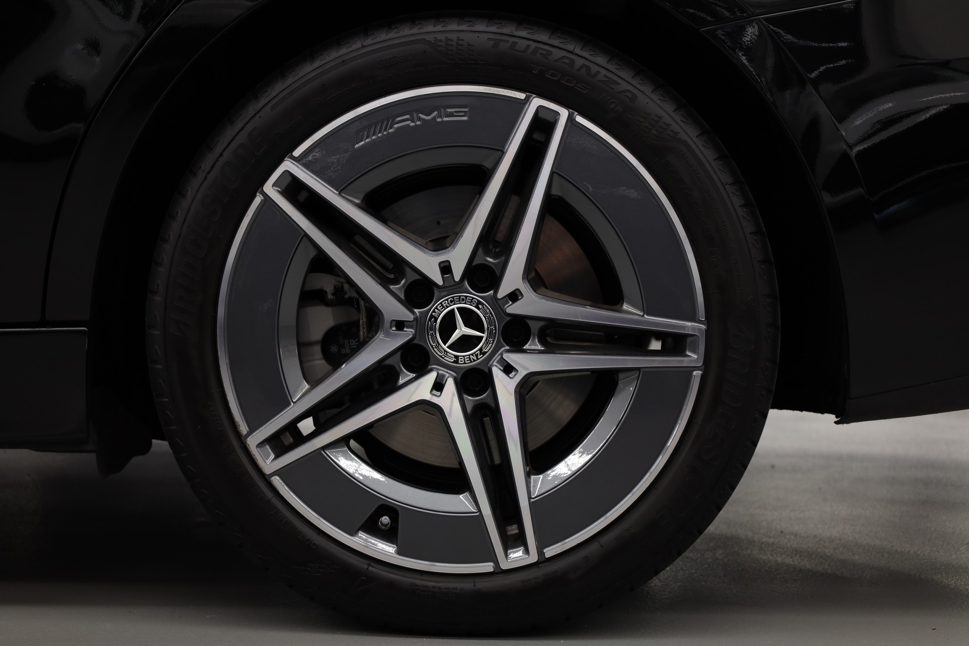 MERCEDES-BENZ C 200 AMG Line 4matic-image-13