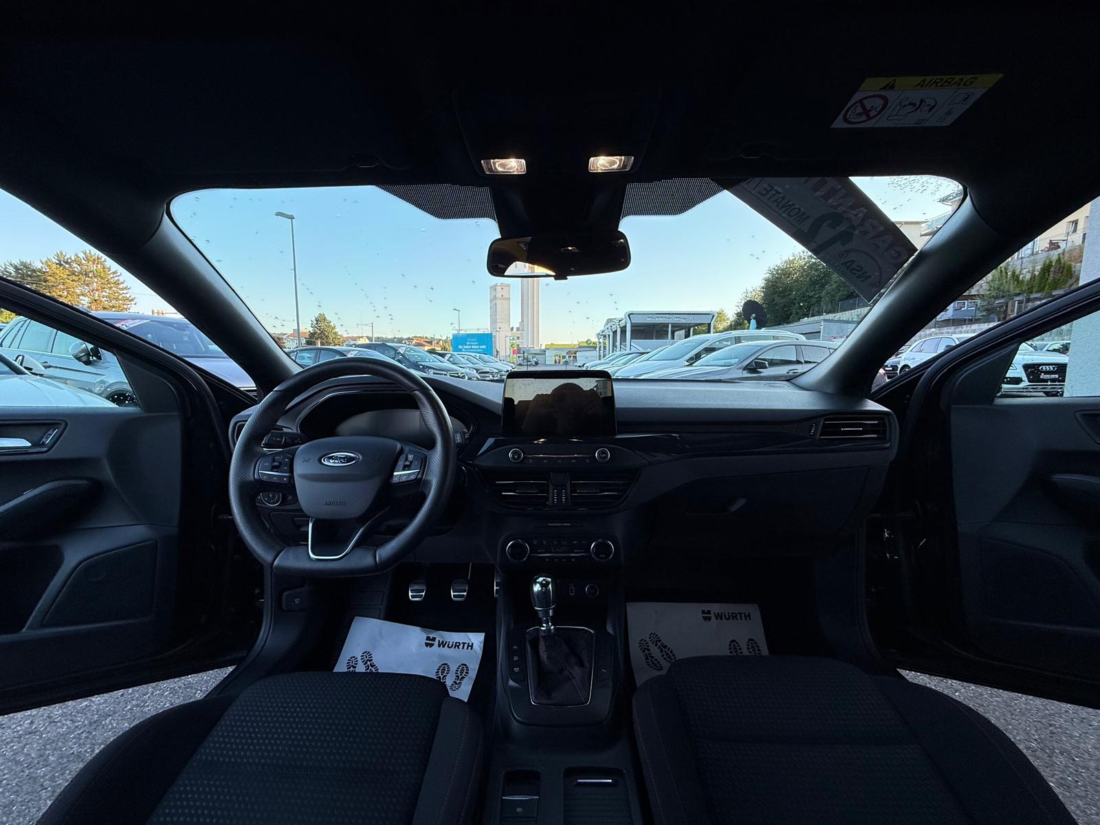 FORD Focus 1.0 SCTi ST Line-image-8
