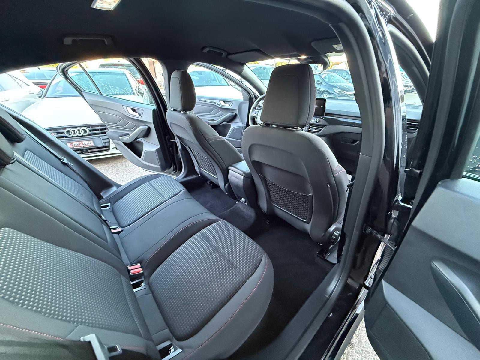 FORD Focus 1.0 SCTi ST Line-image-7