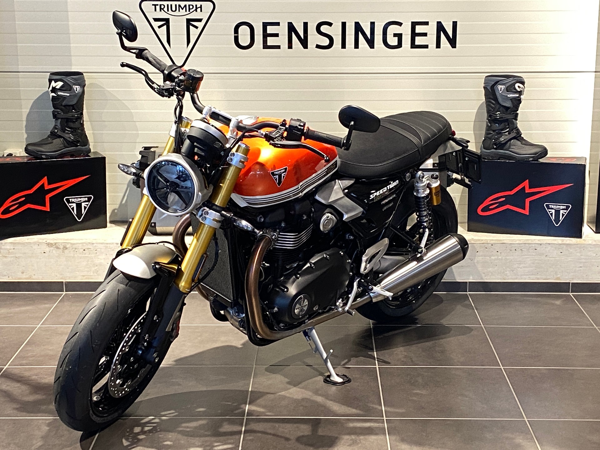 TRIUMPH Speed Twin 1200 RS-image-2