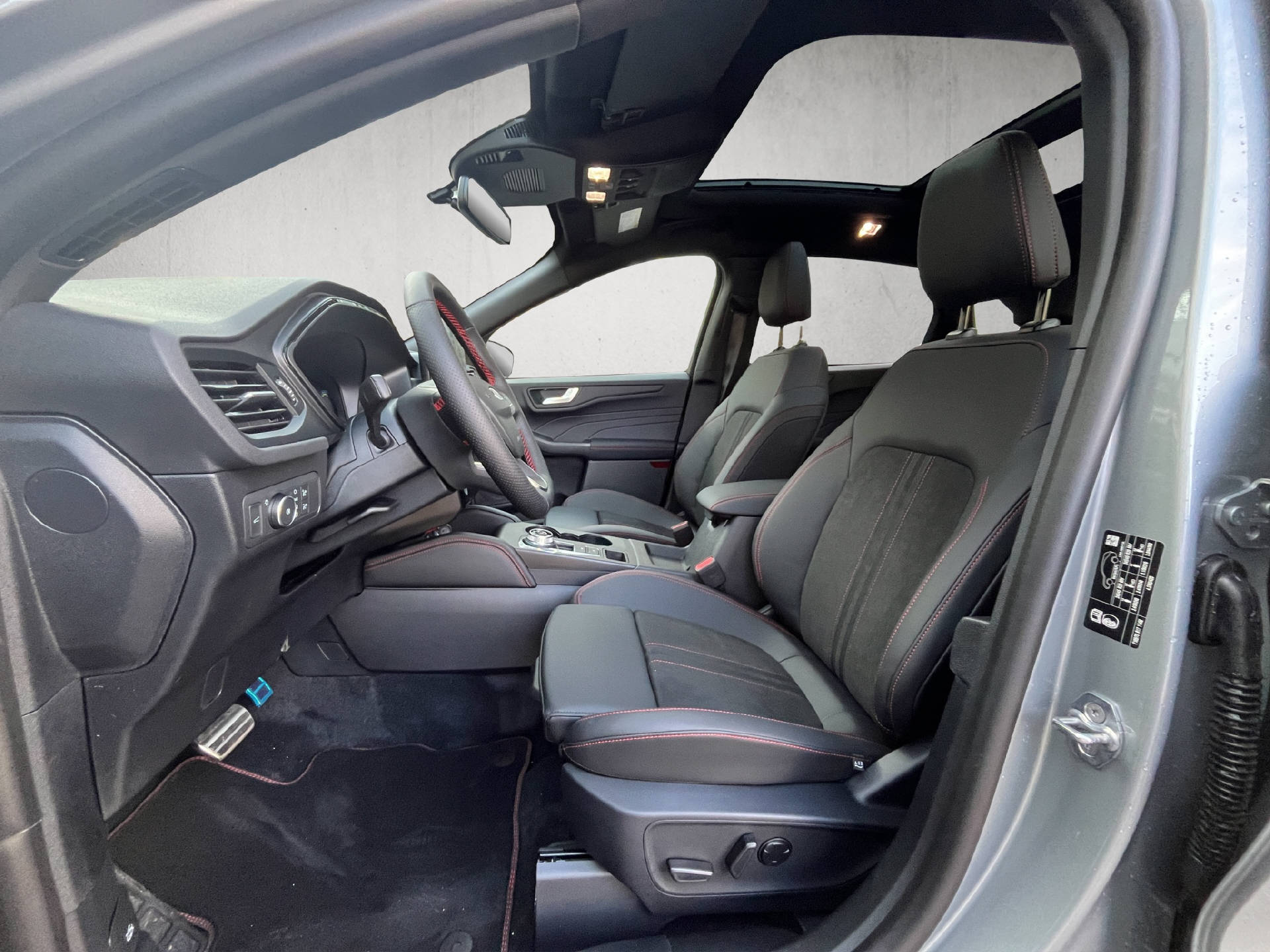 FORD Kuga 2.5 Hybrid ST-Line X 4x4-image-9