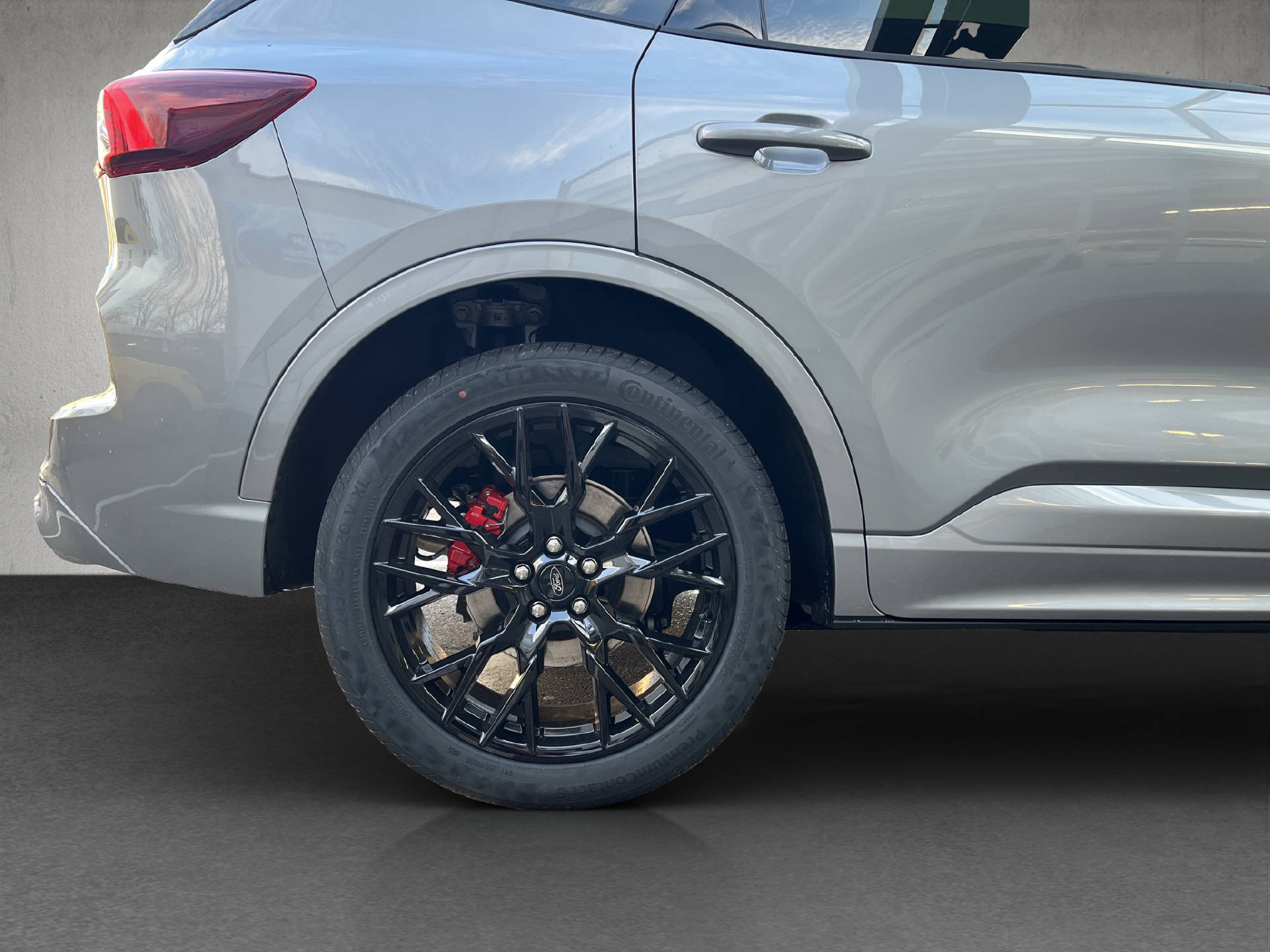 FORD Kuga 2.5 Hybrid ST-Line X 4x4-image-24