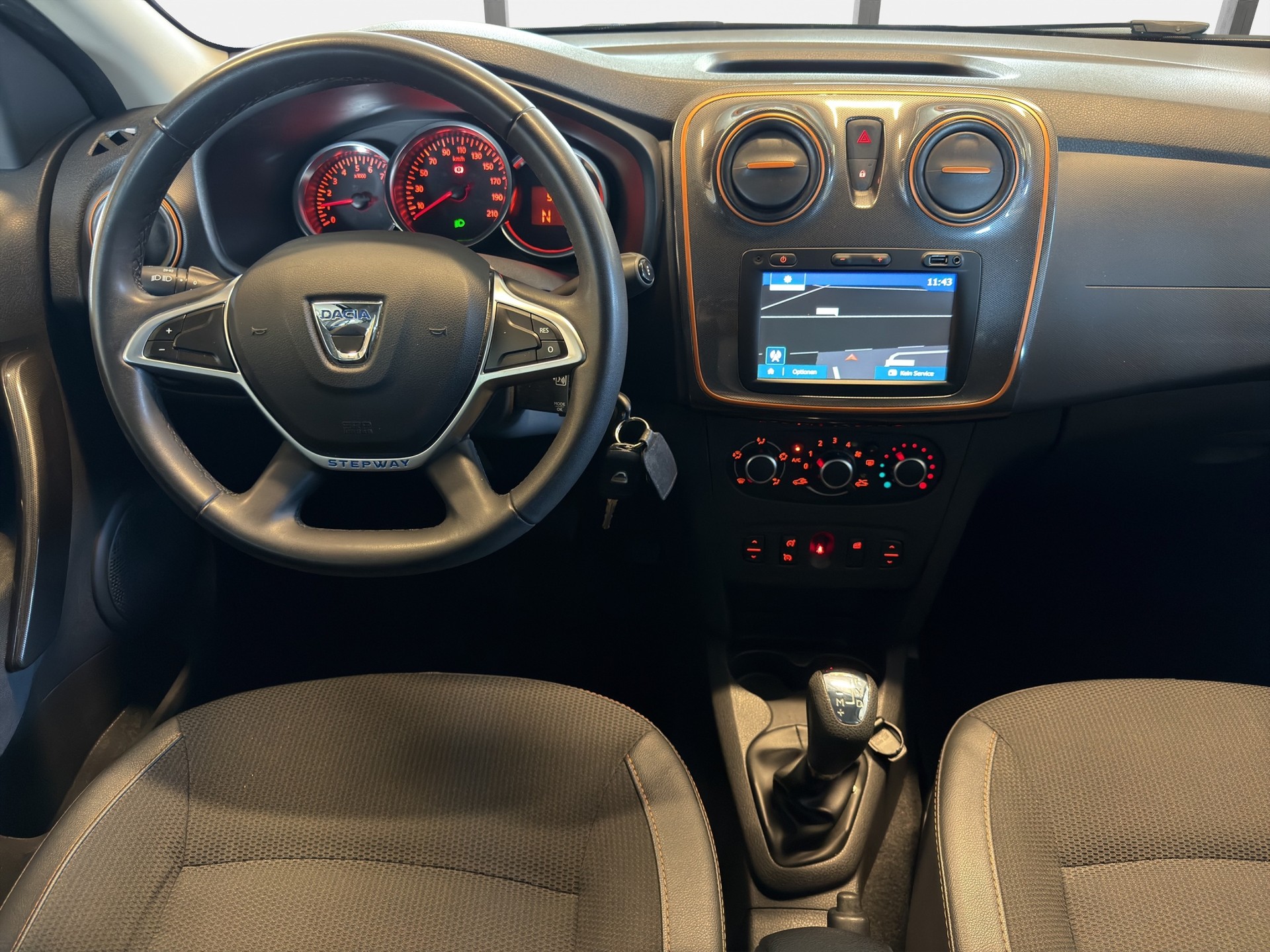DACIA Logan MCV 0.9 Stepway Unlimited Automatic-image-6