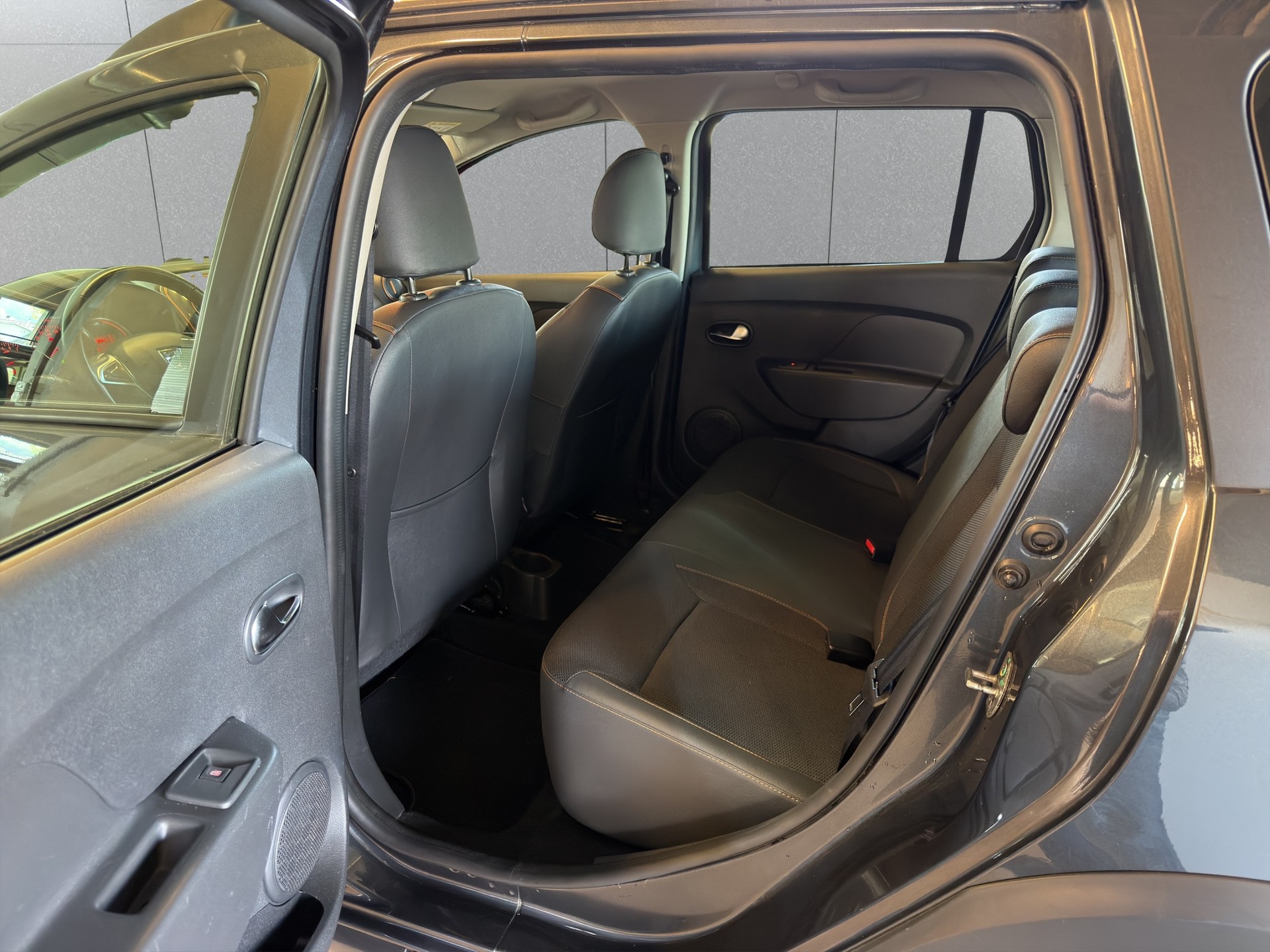 DACIA Logan MCV 0.9 Stepway Unlimited Automatic-image-15