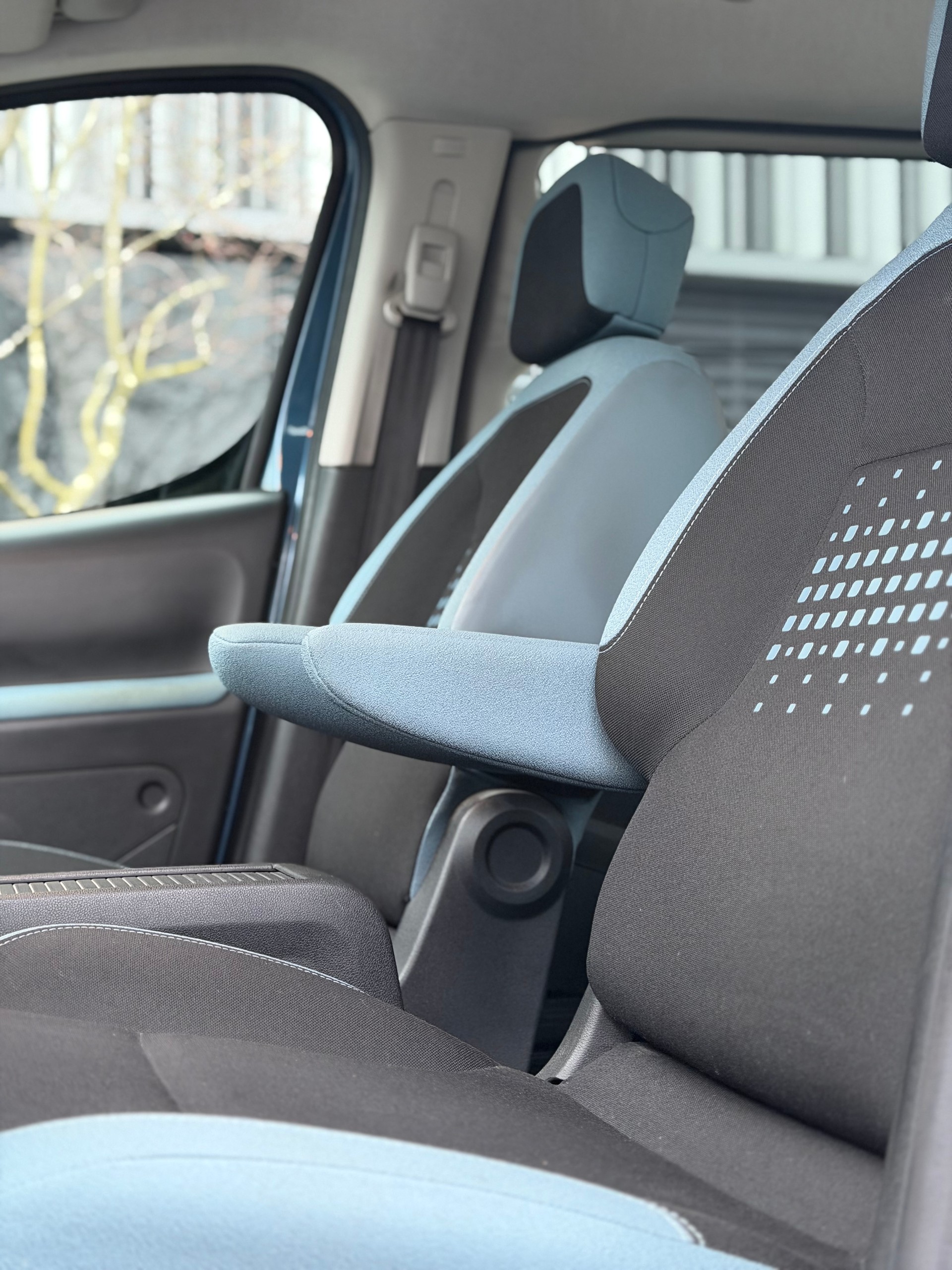 CITROEN Berlingo 1.6 e-HDi Séduction EGS6-image-11