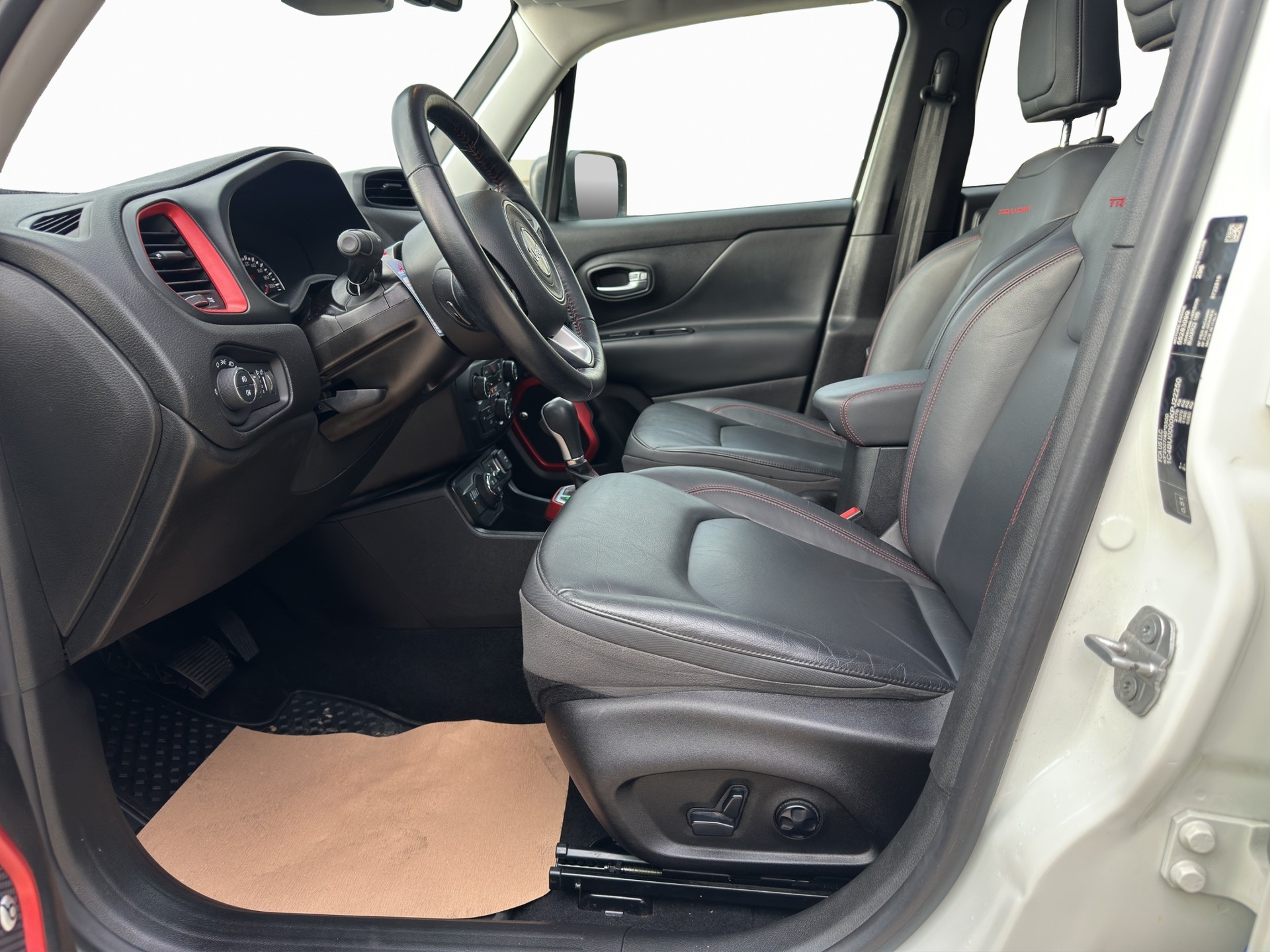 JEEP Renegade 2.0 MJ Trailhawk AWD + Low Range 9ATX-image-8