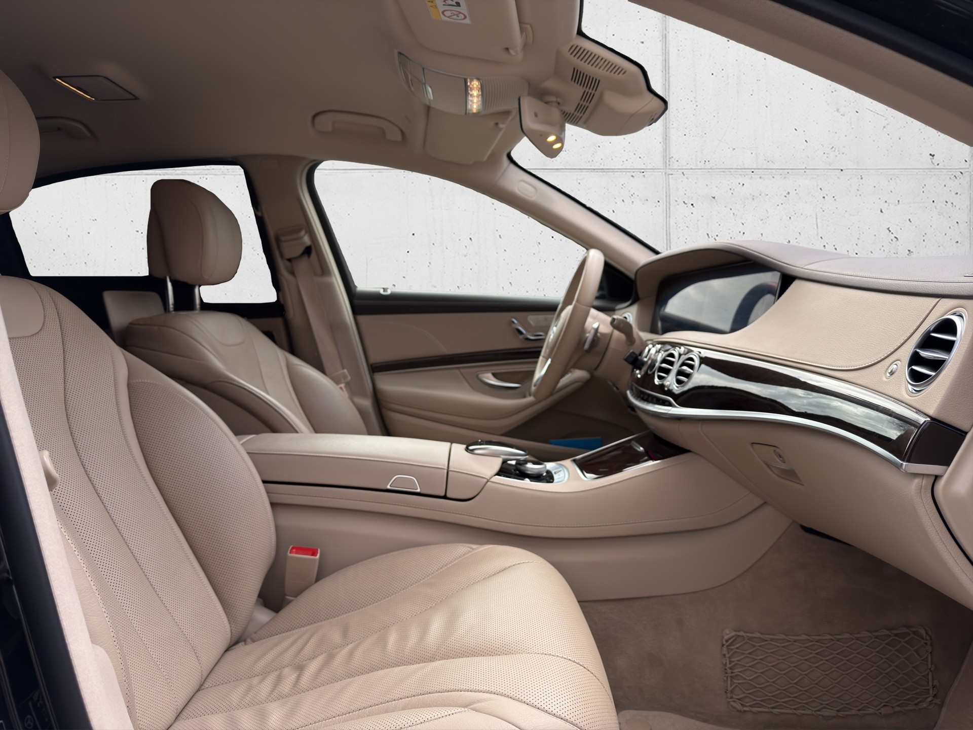 MERCEDES-BENZ S 560 L 4Matic 9G-Tronic-image-21