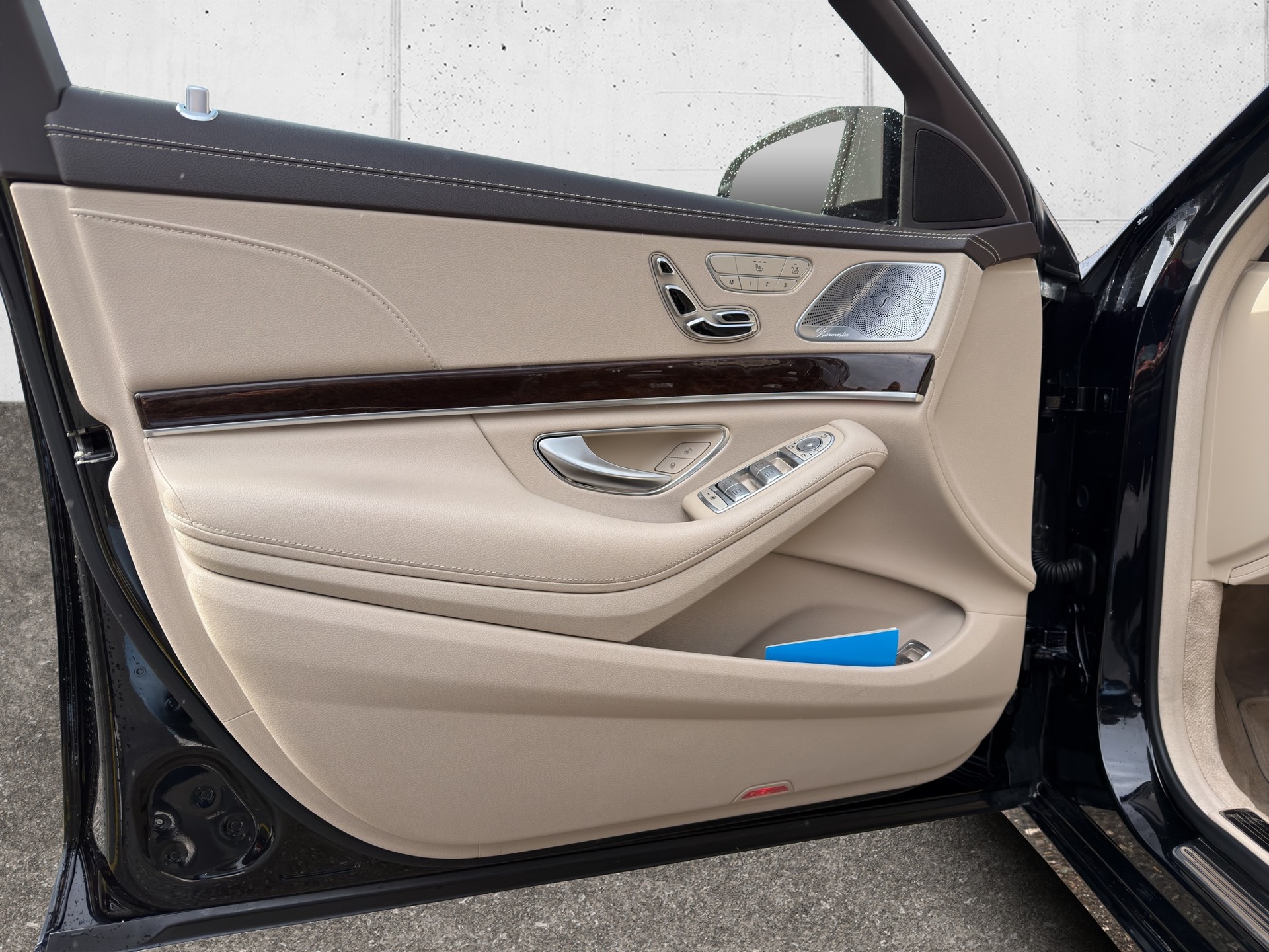 MERCEDES-BENZ S 560 L 4Matic 9G-Tronic-image-24
