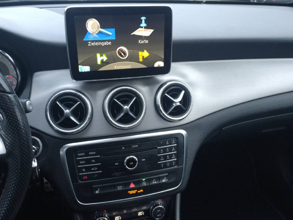 MERCEDES-BENZ CLA 250 AMG Line Shooting Brake-image-14