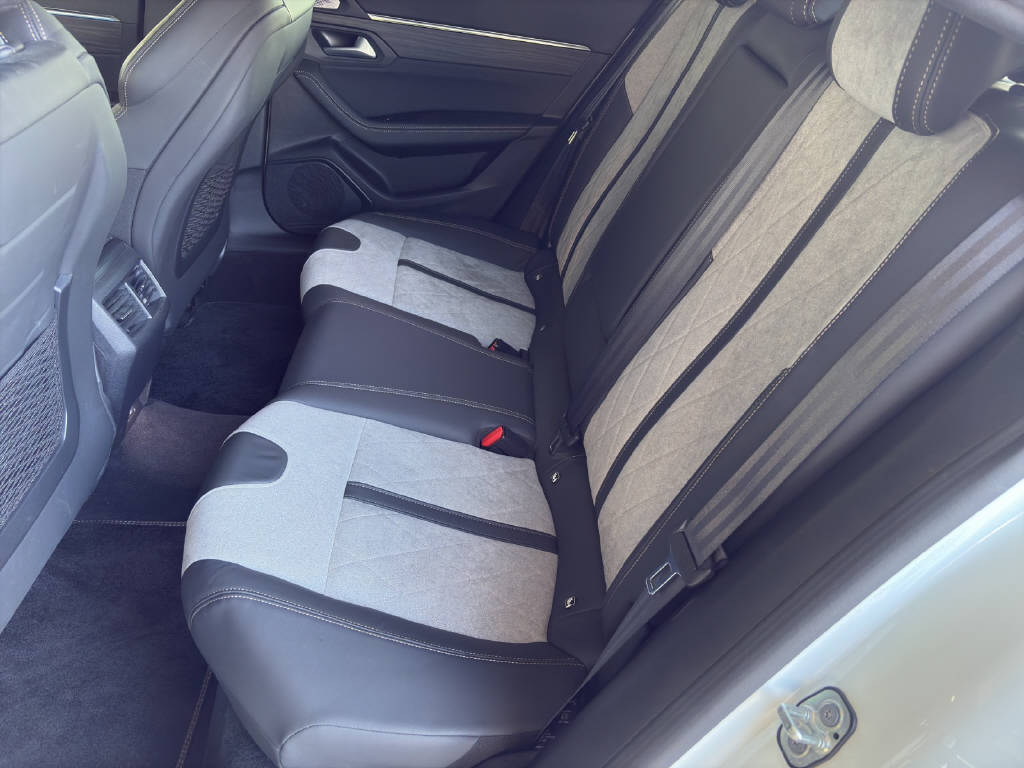 PEUGEOT 508 1.6 Plug-in Hybrid GT-image-7