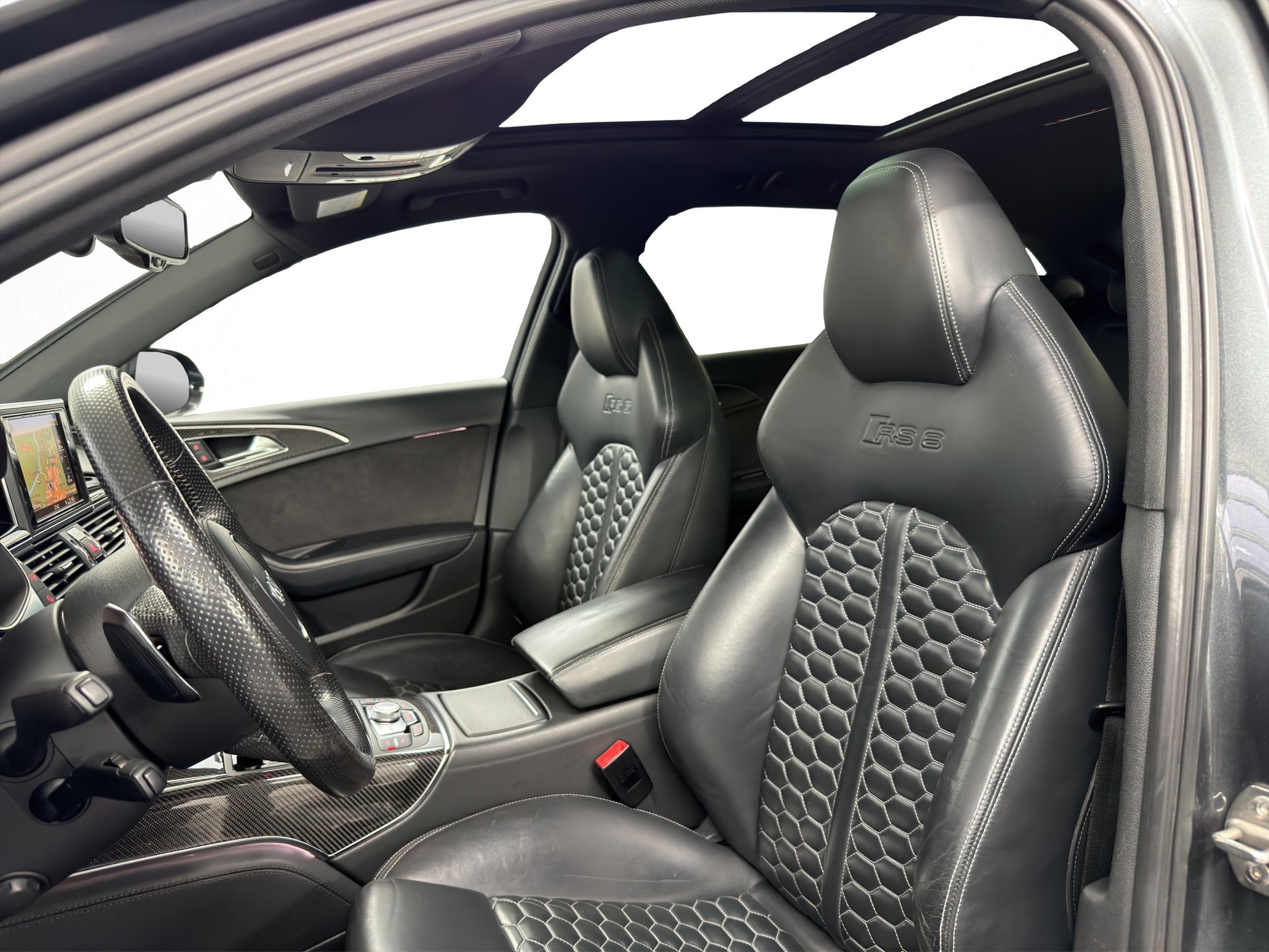 AUDI RS6 Avant 4.0 TFSI V8 performance quattro-image-17