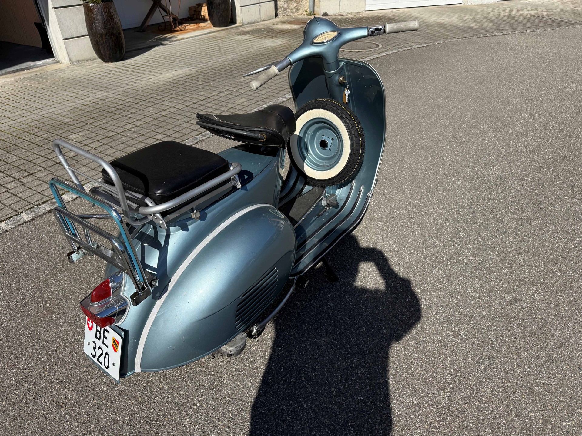 PIAGGIO Vespa VNT 1-image-1