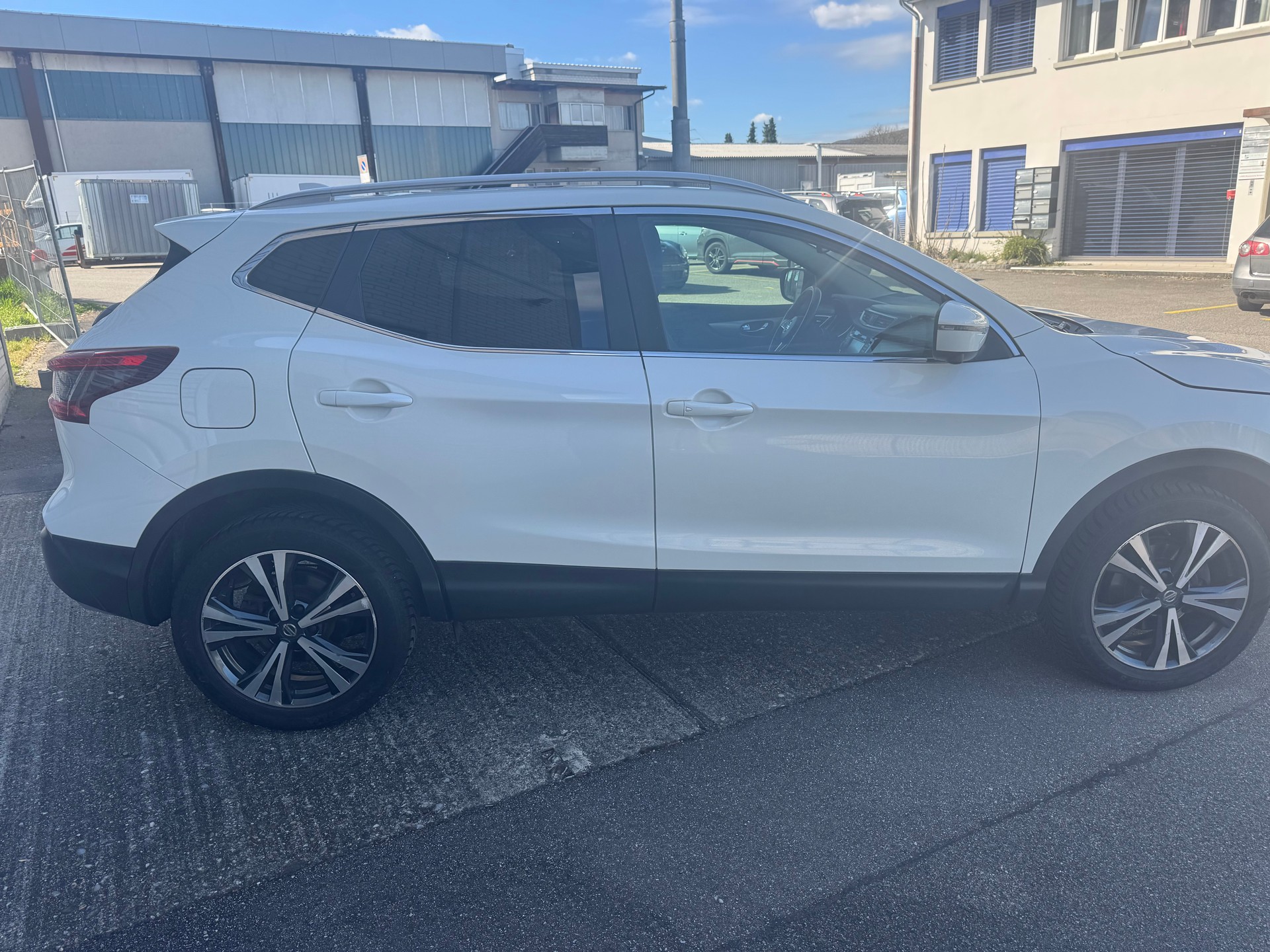 NISSAN Qashqai 1.2 DIG-T tekna+ Xtronic CVT-image-3