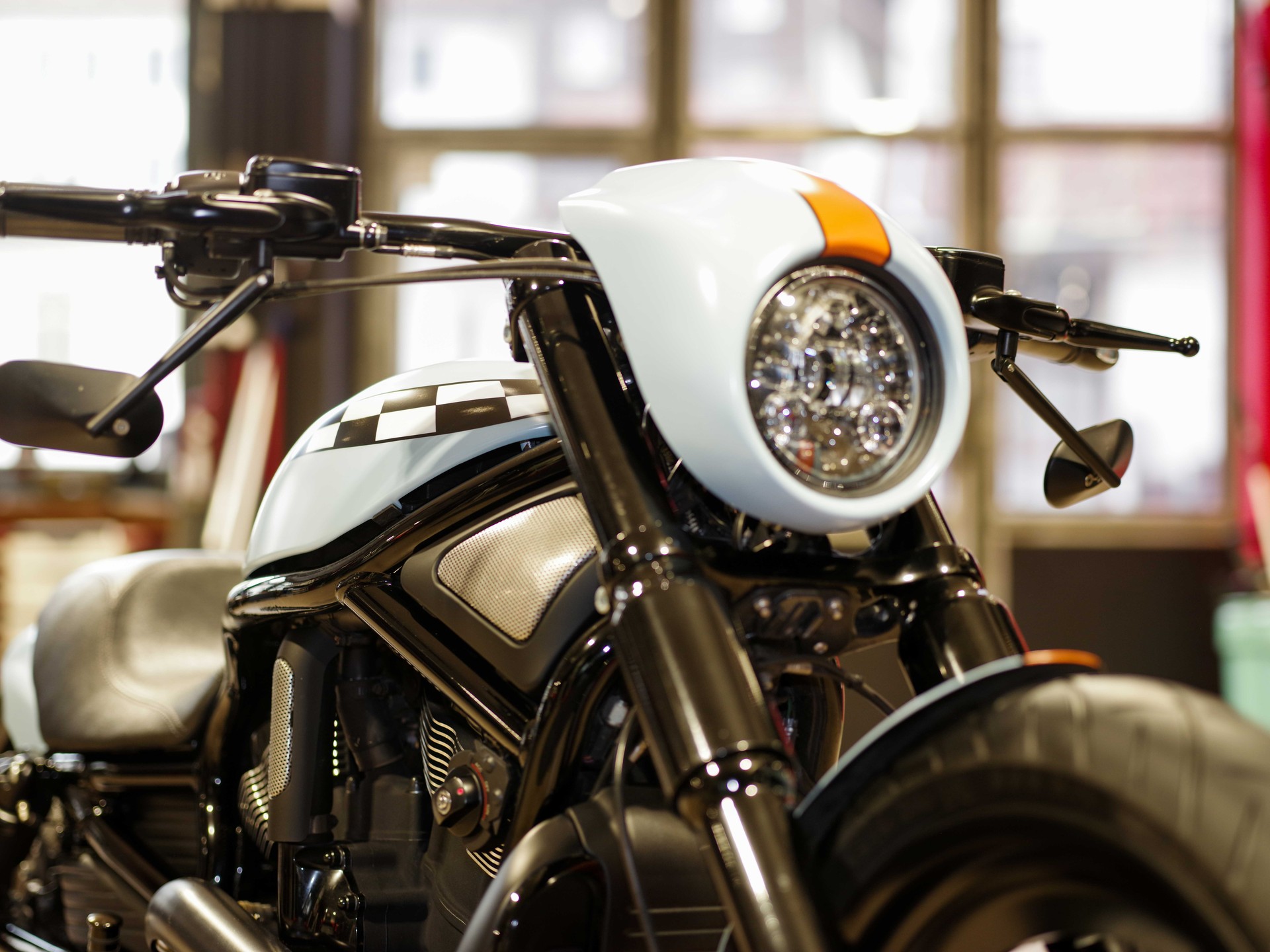 HARLEY-DAVIDSON VRSCDX Night Rod Special ABS-image-4