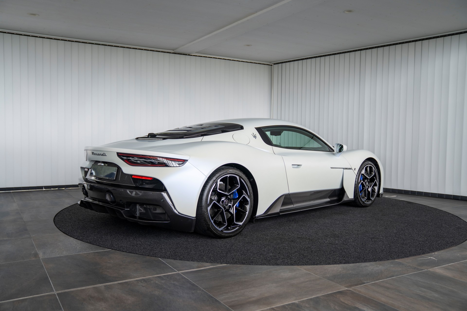 MASERATI MC 20-image-6