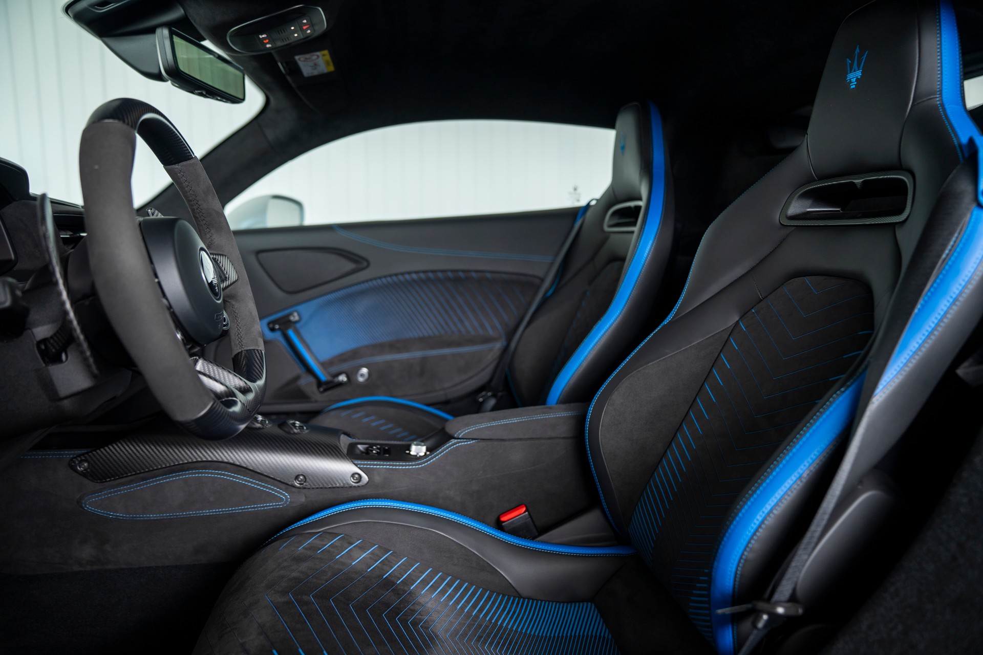MASERATI MC 20-image-17